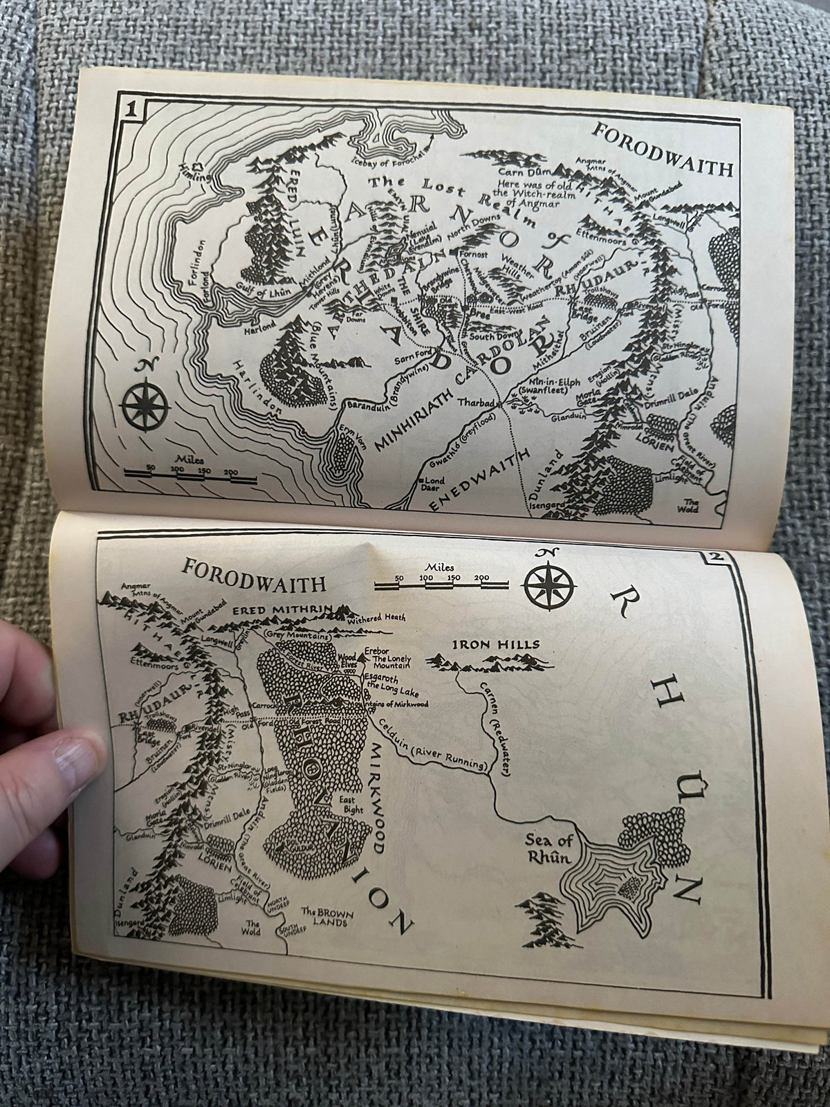 2001 Lord Of The Rings(Complete) J. R. R. Tolkien(With maps) HarperCollins Paperback - Honeyburn Books (UK)