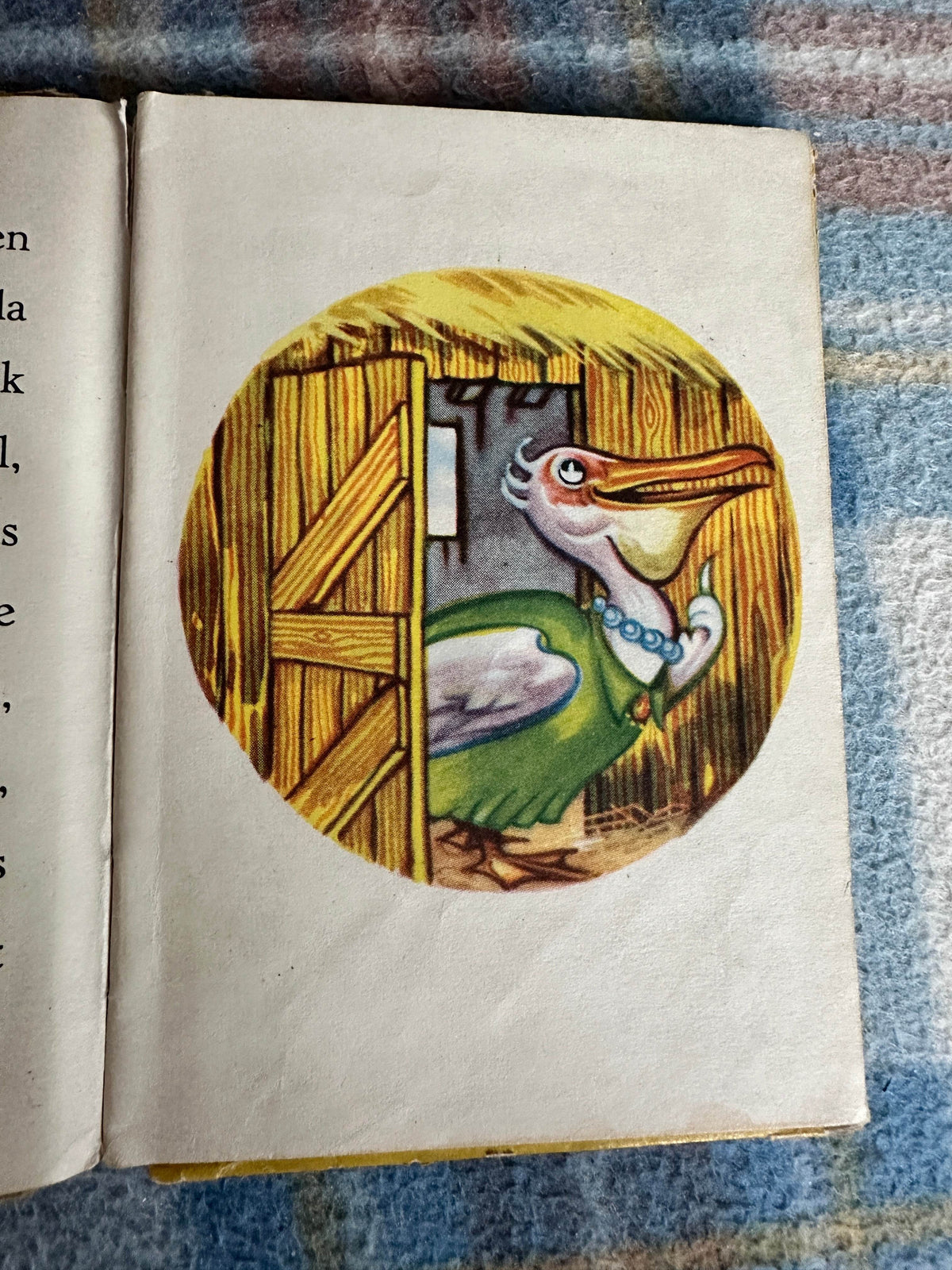 1940’s Prunella The Pelican (Peekobook) Patience Powell(Perry Colour Books Ltd) - Honeyburn Books (UK)