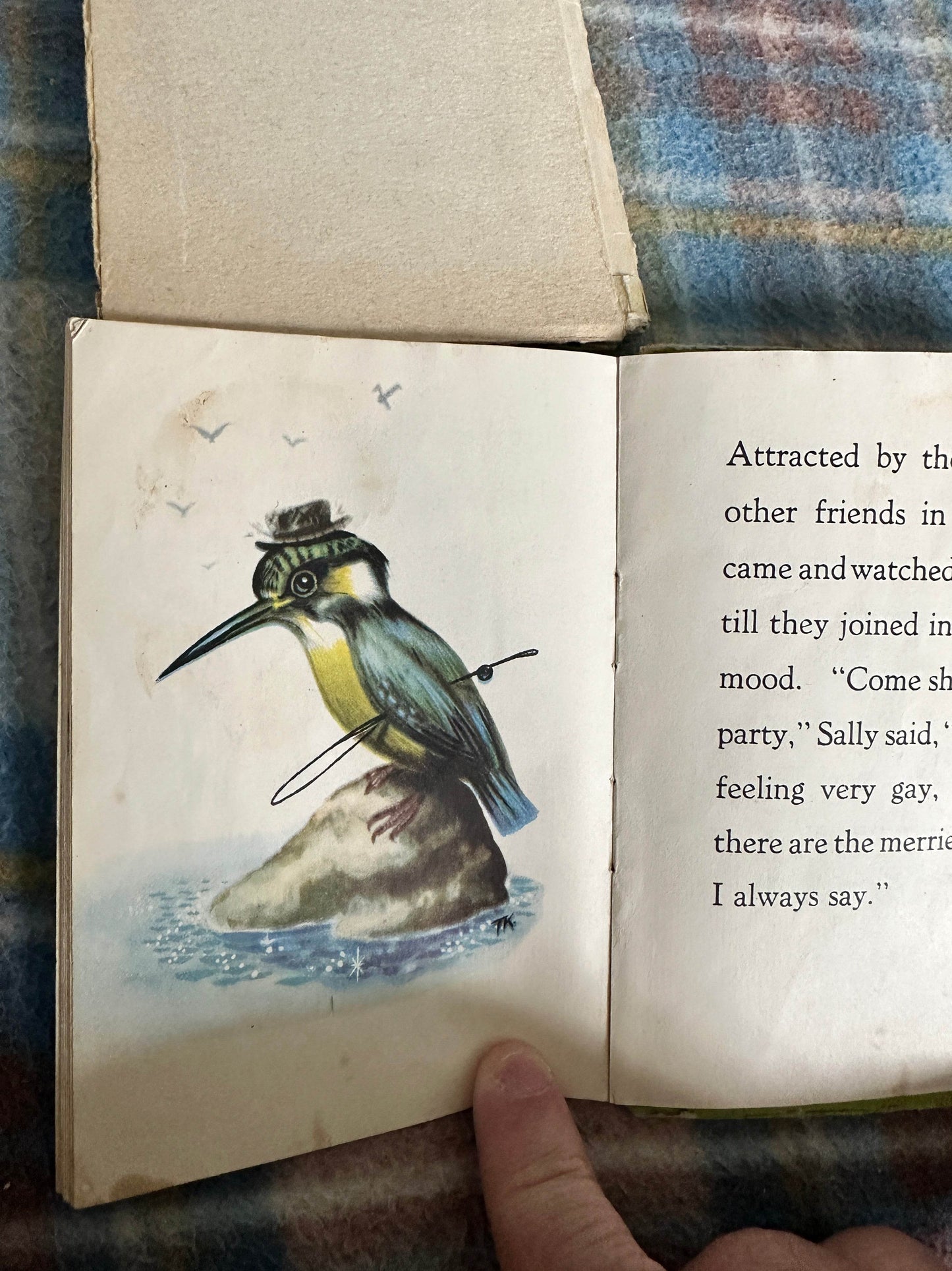1940’s 2 x Peekobooks without covers Ruby The Robin & Sally The Sparrow - Patience Powell(Perry Colour Books Ltd) - Honeyburn Books (UK)