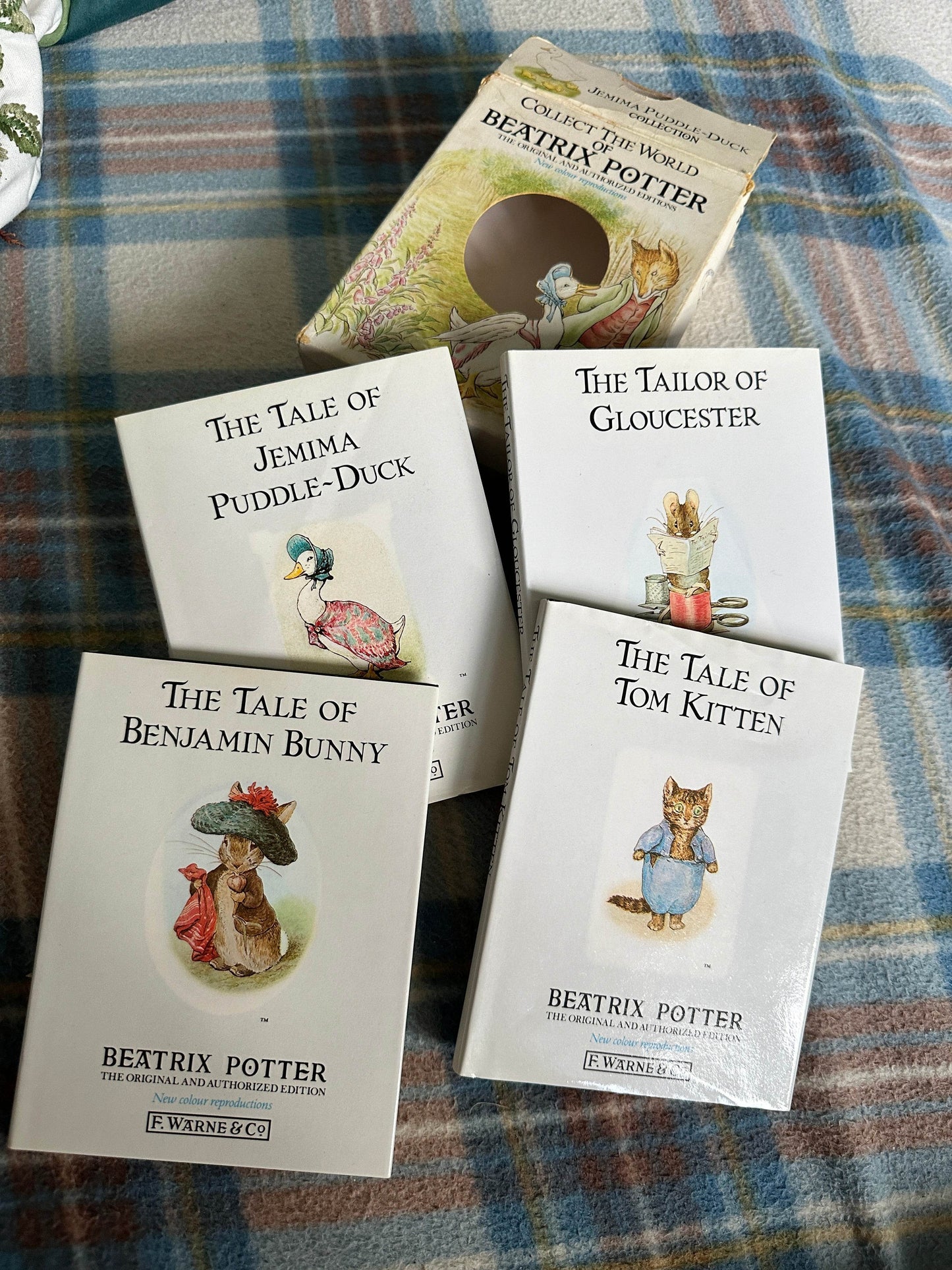 1992 Collect The World Of Beatrix Potter(4 book set in slipcase)Tailor Of Gloucester, Benjamin Bunny, Tom Kitten, Jemima Puddle-Duck) - Honeyburn Books (UK)