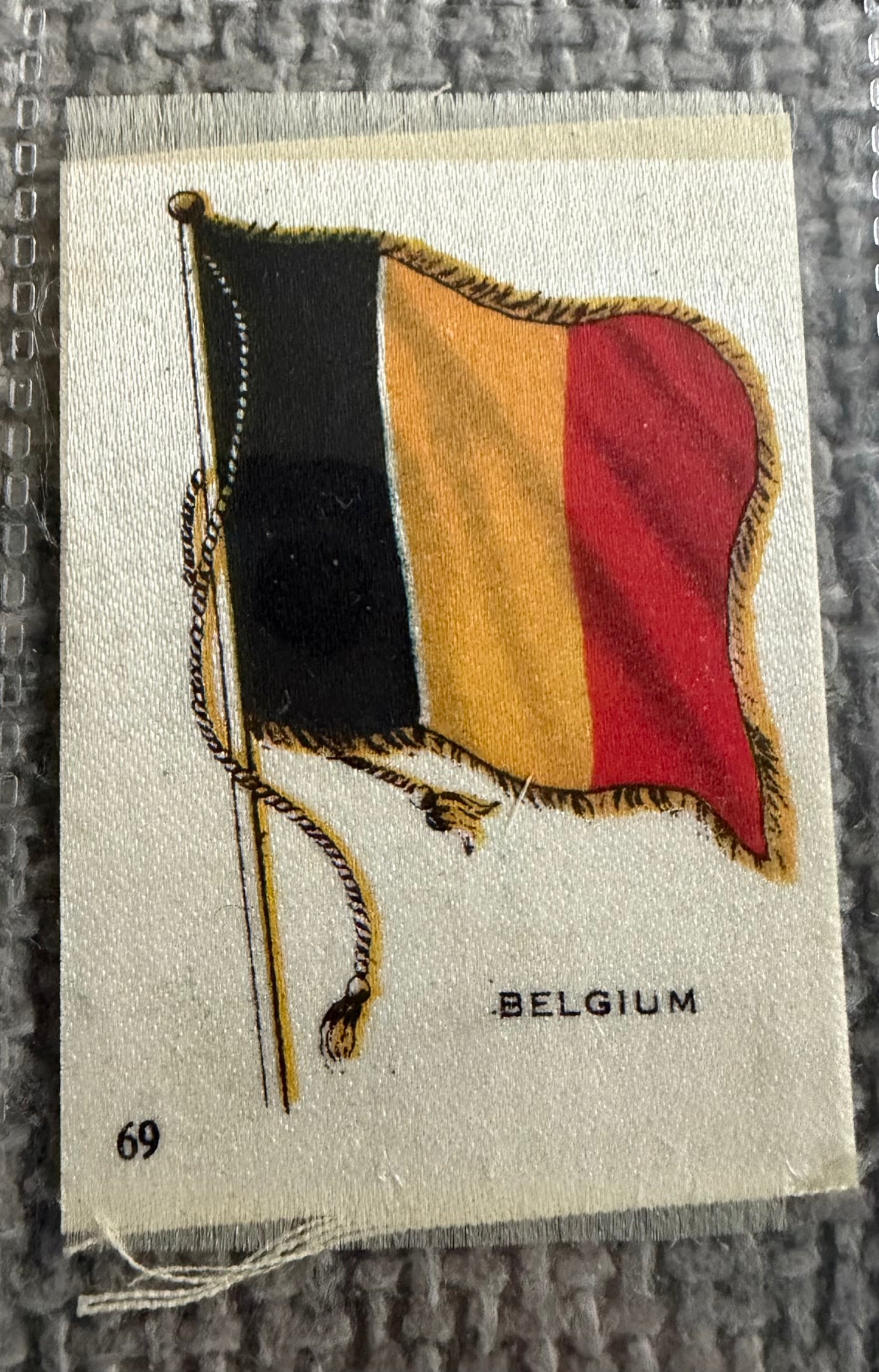 12 x Vintage Wix / B.D.V. Tobacco Silk Flag Cards — World Flags Collection c.1910s–1930s