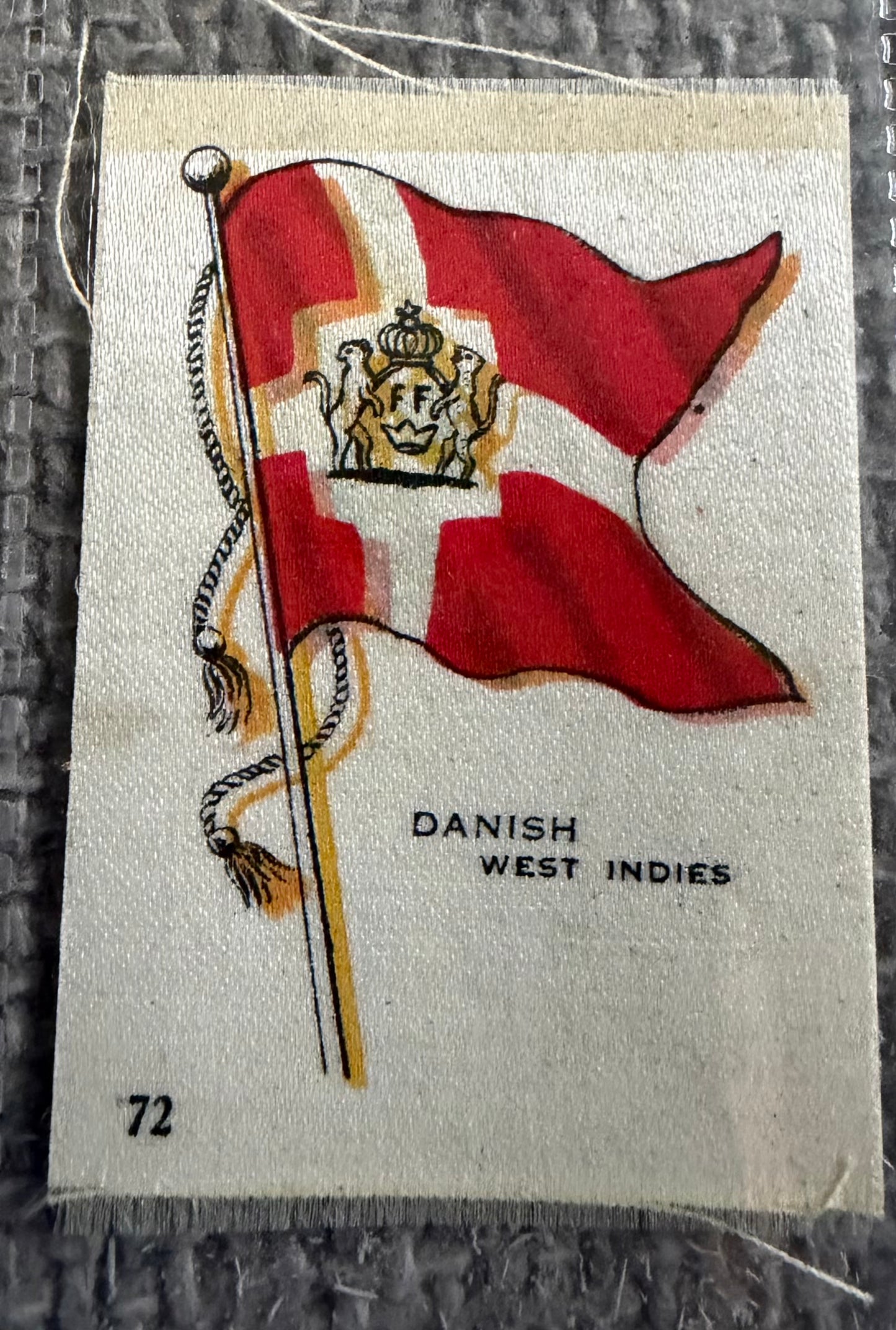 12 x Vintage Wix / B.D.V. Tobacco Silk Flag Cards — World Flags Collection c.1910s–1930s