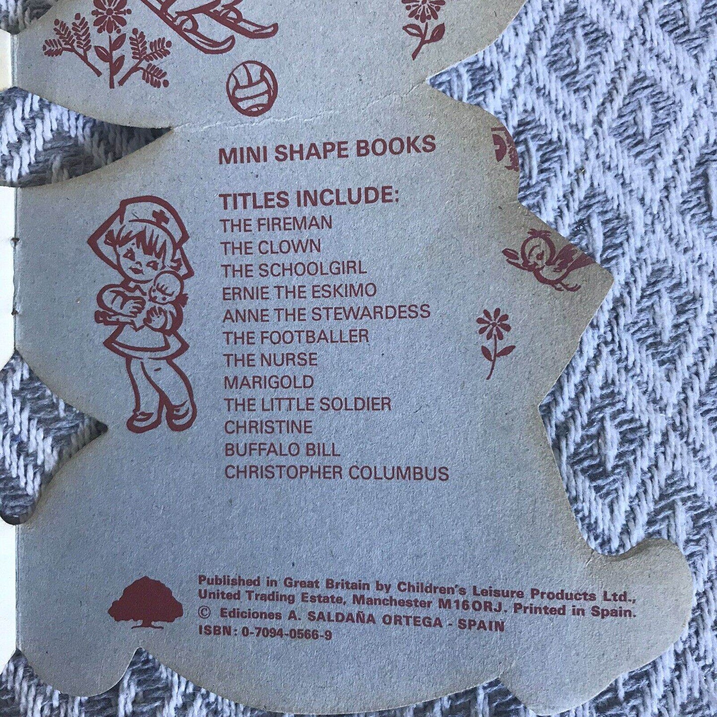 1970 The Nurse (Mini Shape Book) Children’s Leisure Products Ltd - Honeyburn Books (UK)
