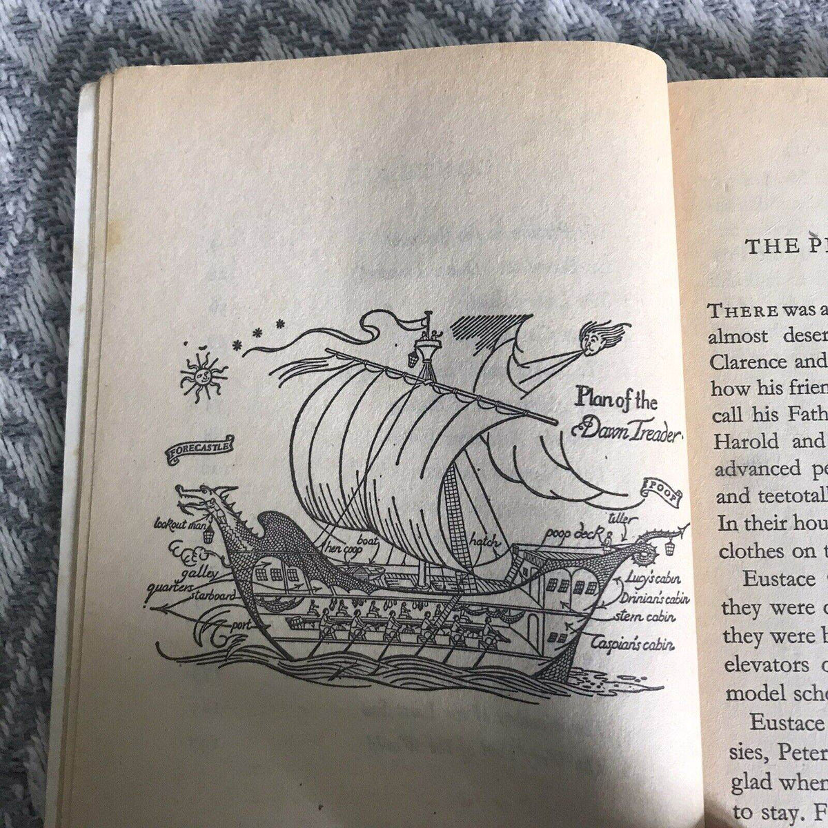 1979 Voyage Of The Dawn Treader - CS Lewis (Pauline Baynes Illustrations) Puffin Edition - Honeyburn Books (UK)