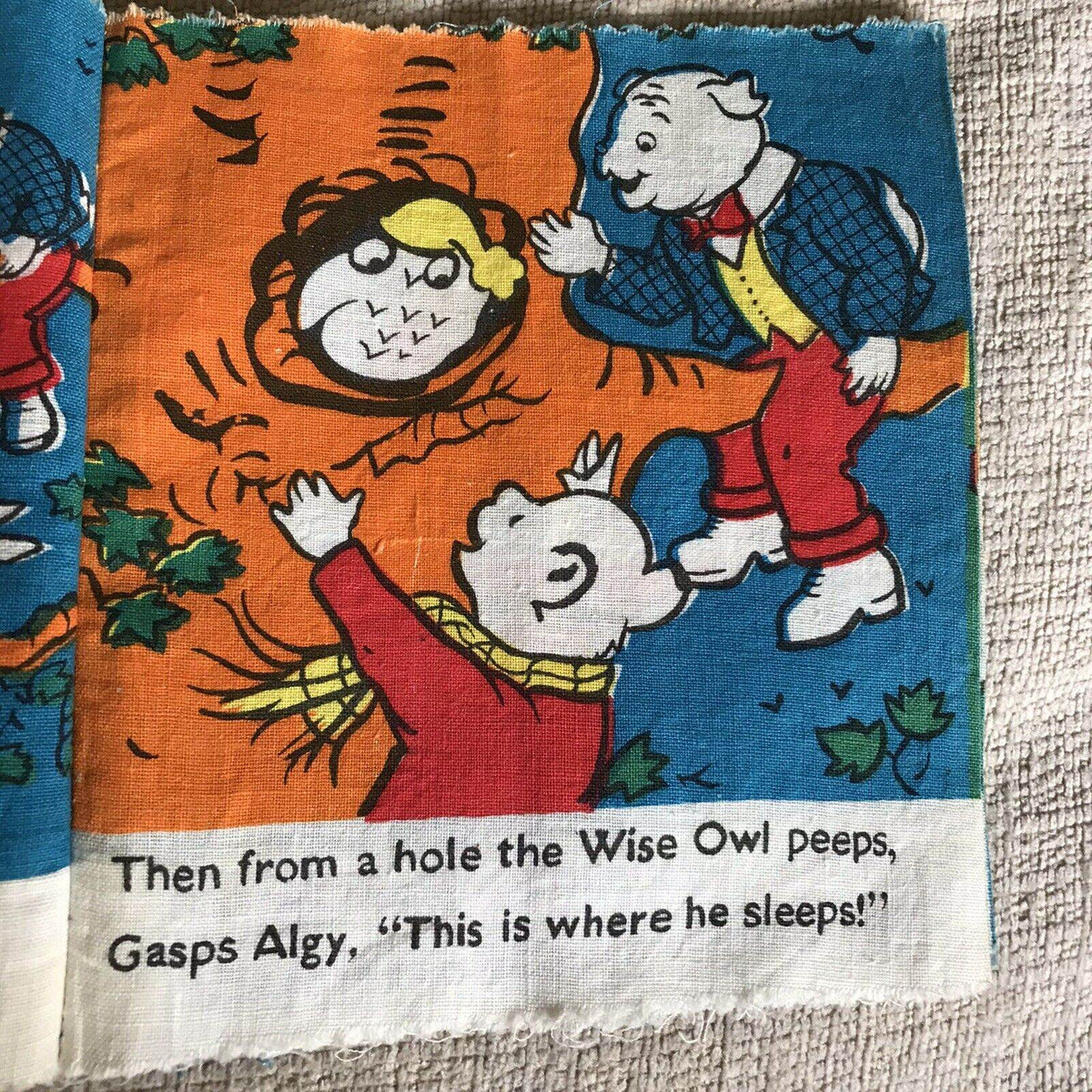 1972*RARE* Rupert Has A Picnic (Mary Tourtel Illust) Bancroft Cloth Books - Honeyburn Books (UK)