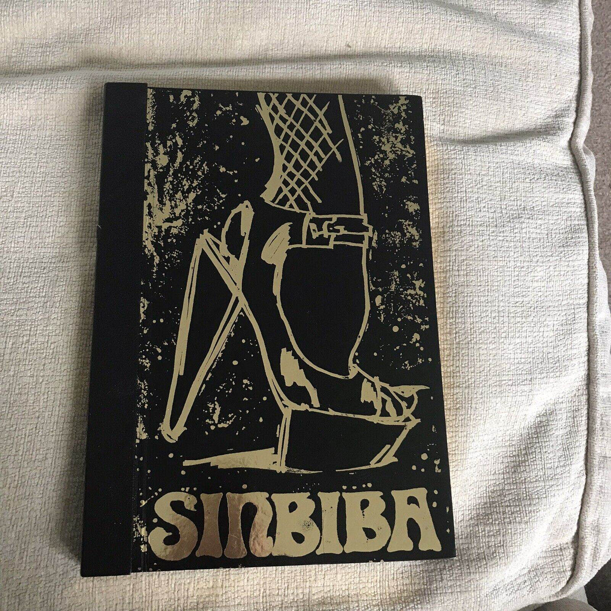 Signed SINBIBA Delisia Howard Barbara Hulanicki 2010 Edition (Hazard Books) - Honeyburn Books (UK)