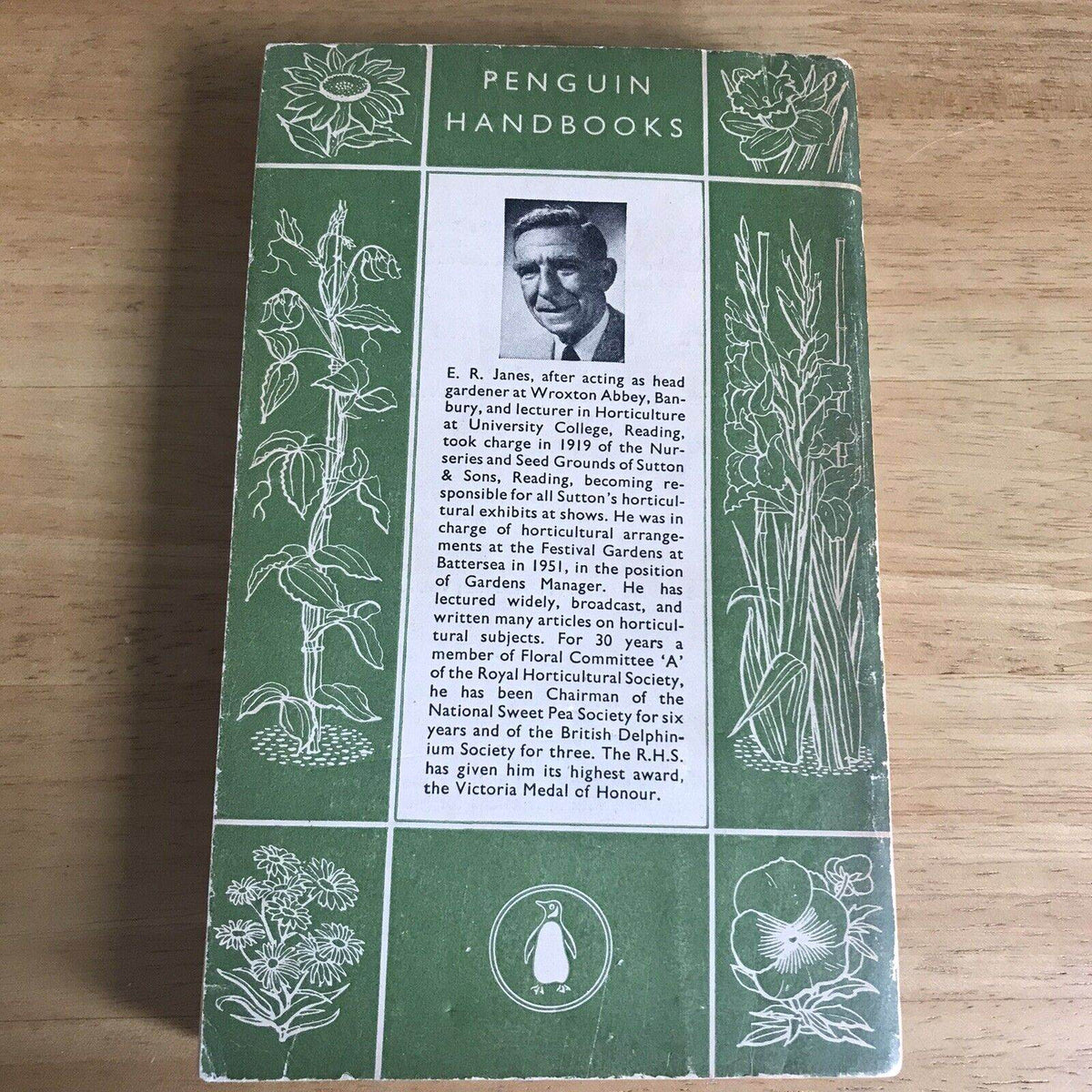 1953 The Flower Garden - E. R. Janes (Illust Arthur H. Hall) Penguin - Honeyburn Books (UK)