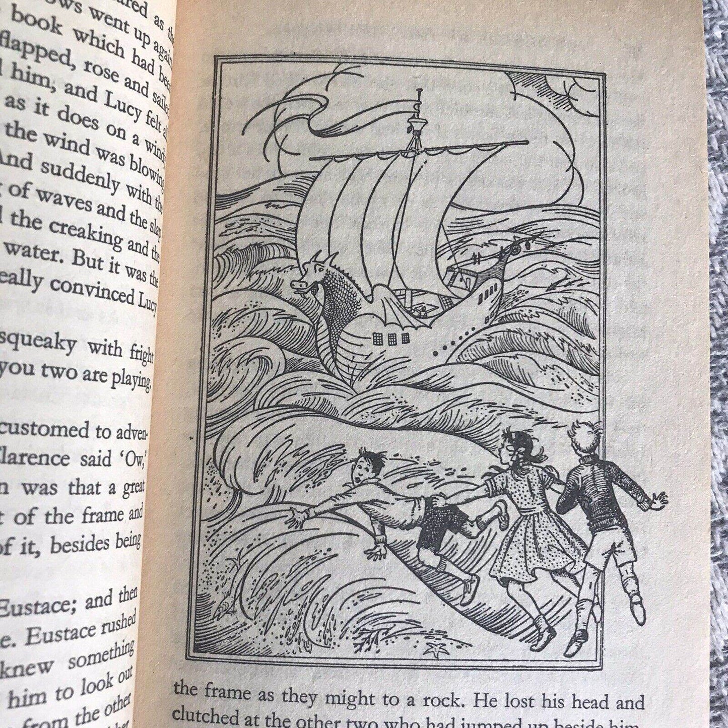 1979 Voyage Of The Dawn Treader - CS Lewis (Pauline Baynes Illustrations) Puffin Edition - Honeyburn Books (UK)