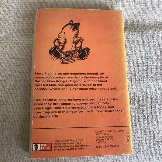 1970 Mary Plain On Holiday - Gwynedd Rae(Janina Ede Illust) Knight Books - Honeyburn Books (UK)
