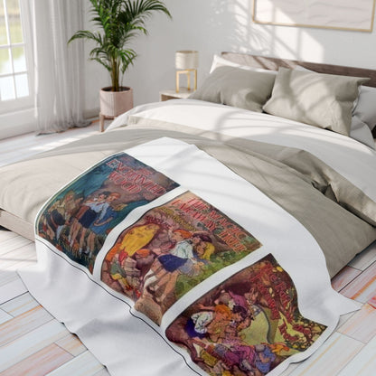 Enchanted wood Arctic Fleece Blanket