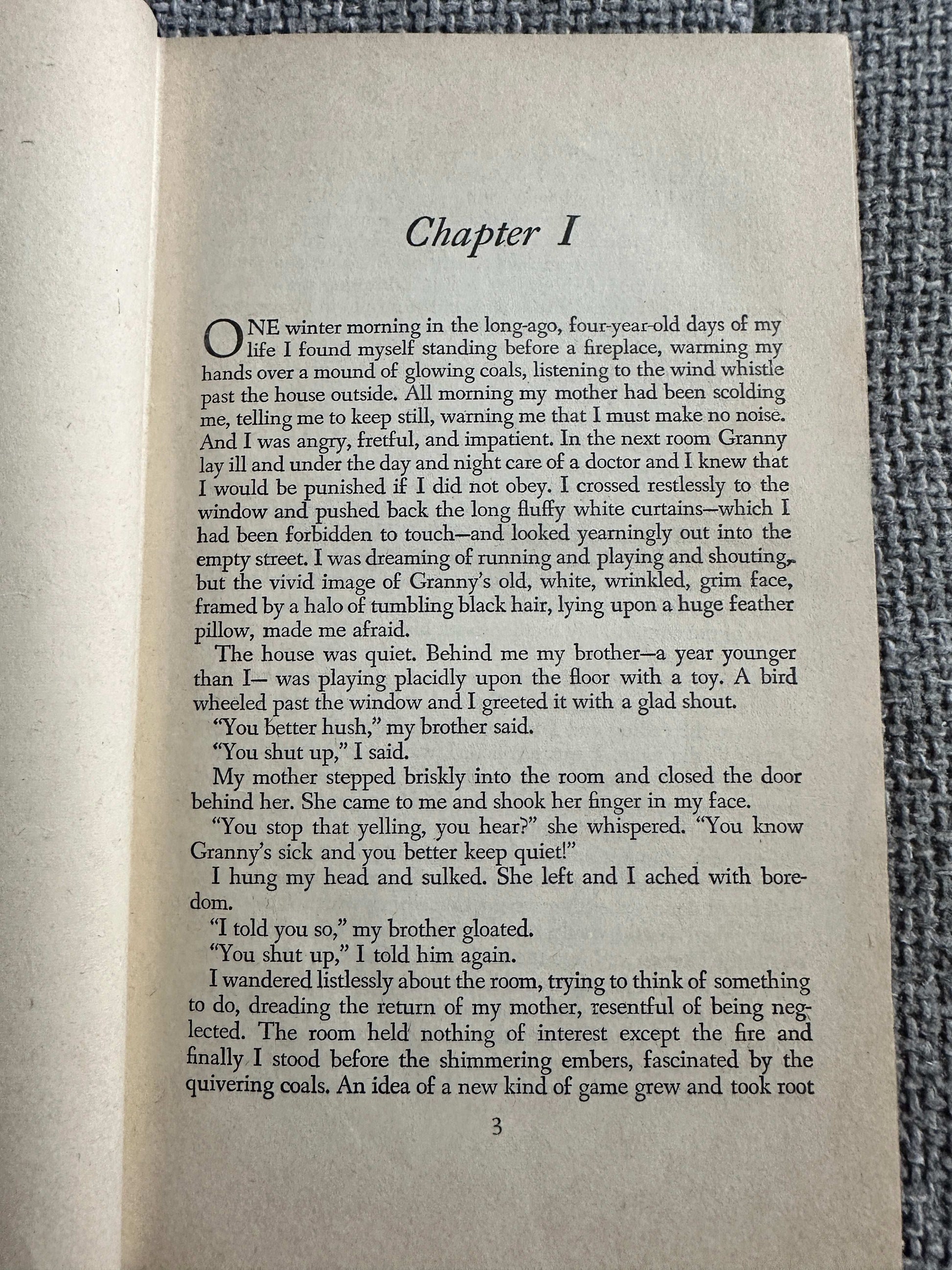 1945 Black Boy first edition opening page with text and chapter title for classic literature lovers