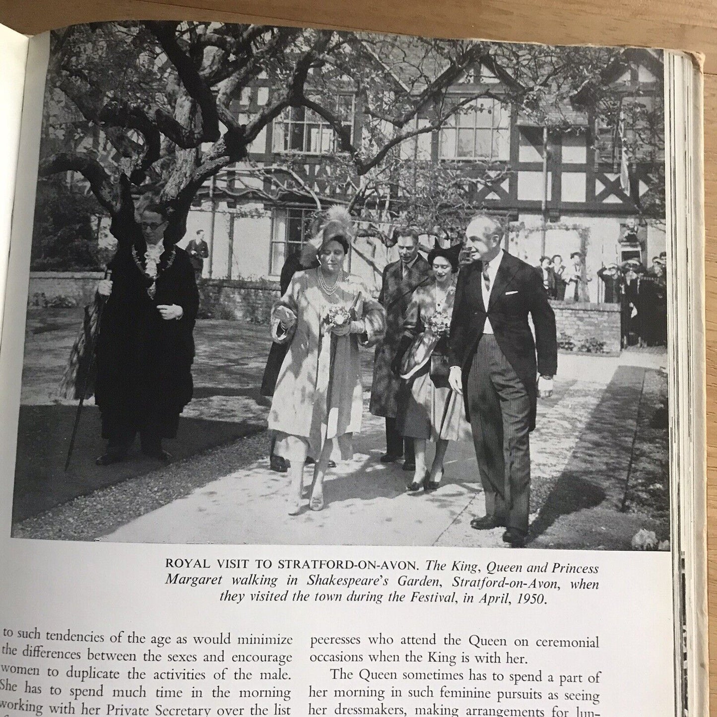1950*1st* The Royal Family - Dermot Morrah(Odhams Press) Honeyburn Books (UK)