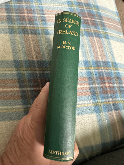 1930*1st* In Search of Ireland - H.V. Morton(Methuen)