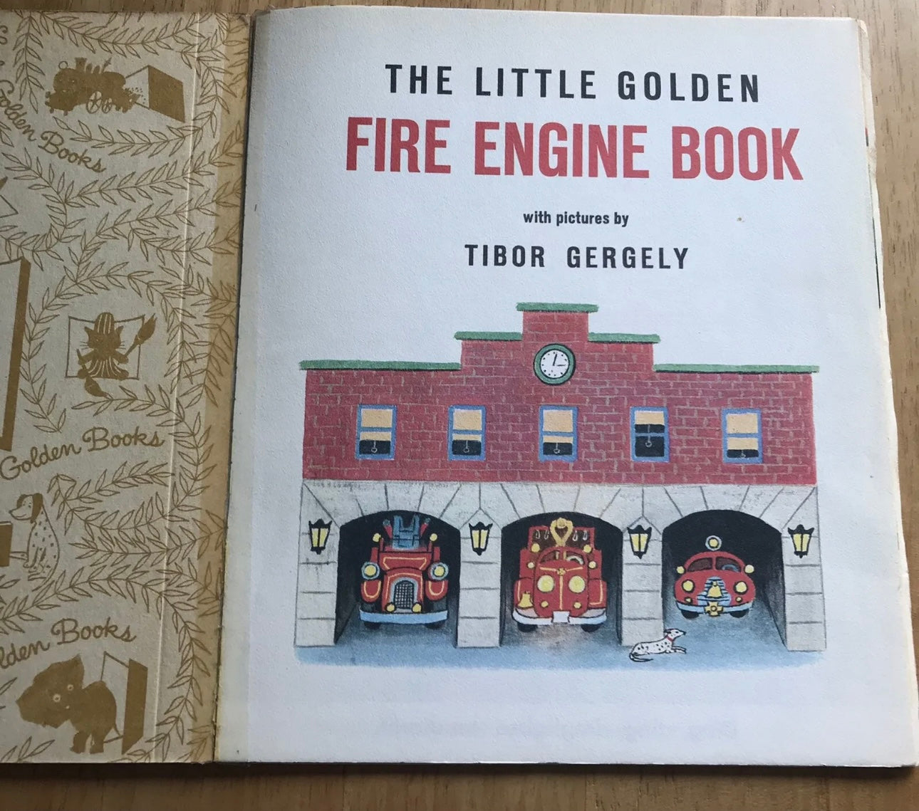 1975 Little Golden Book Fire Engines - Tibor Gergely World Distributor