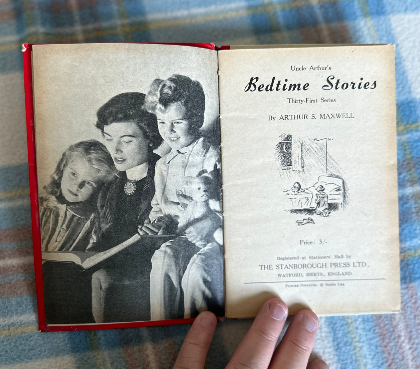 1954 Uncle Arthur’s Bedtime Stories - Arthur S. Maxwell (The Stanborough Press Ltd)