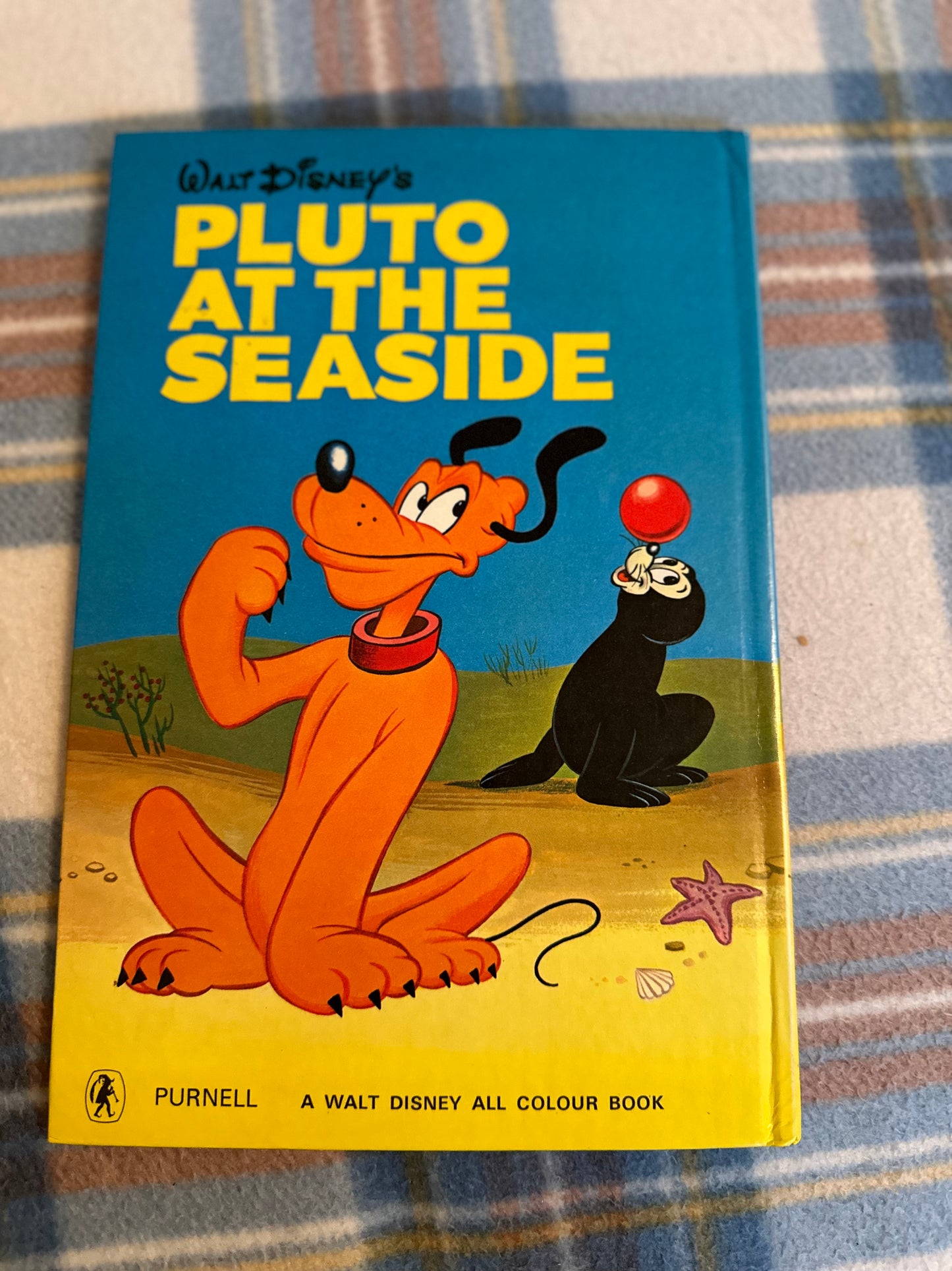 1971 Pluto At The Seaside(Walt Disney) Jocelyn Phillips(Purnell Publishers)