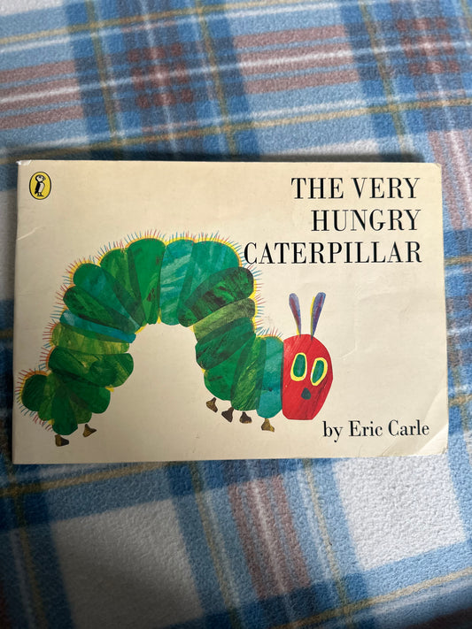 1974 The Very Hungry Caterpillar - Eric Carle(Puffin Books) 58th impression