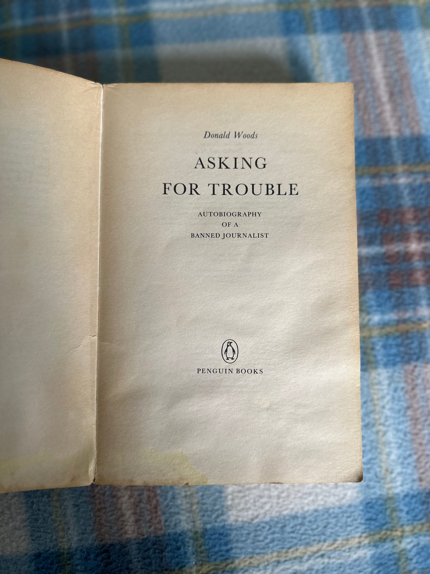 1987 Asking For Trouble - Donald Woods(Penguin)