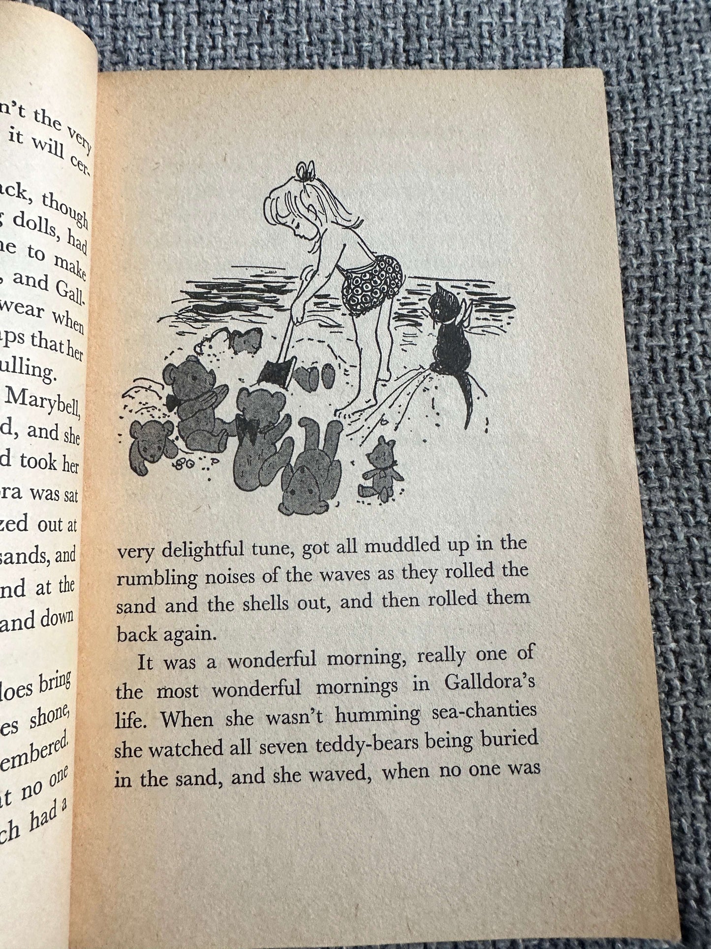 1970 The New Adventures Of Galldora - Modwena Sedgwick (Diana John Illust) Young Puffin Book