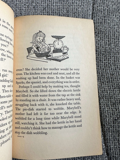 1970 The New Adventures Of Galldora - Modwena Sedgwick (Diana John Illust) Young Puffin Book