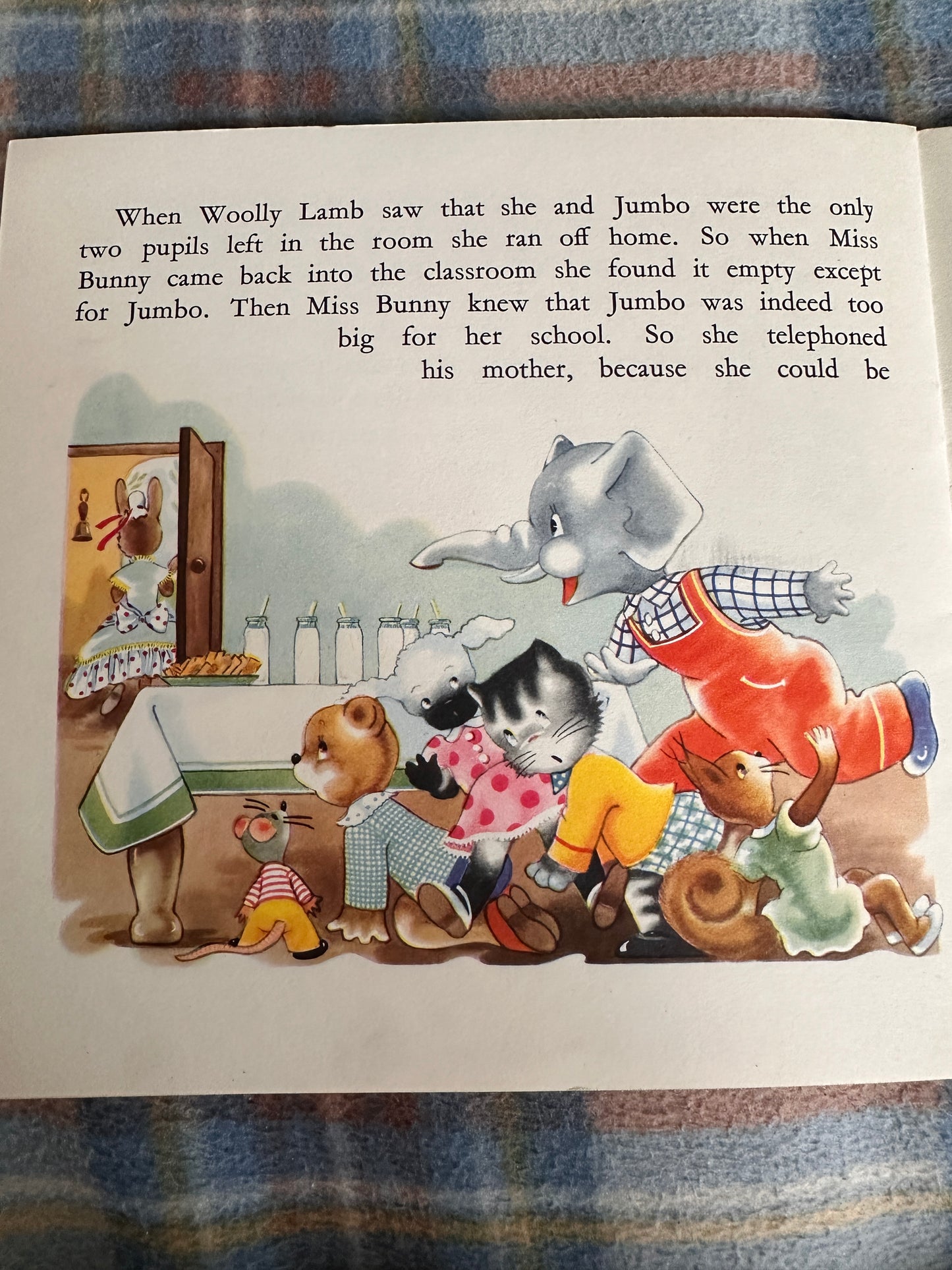 1950’s Jumbo Goes To School - Violet M. Williams(Dean & Son Ltd)