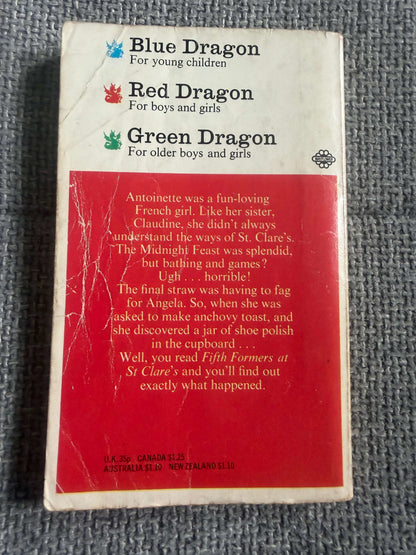 1975 Fifth Formers At St. Clare’s - Enid Blyton (Jenny Chapple illust) Dragon