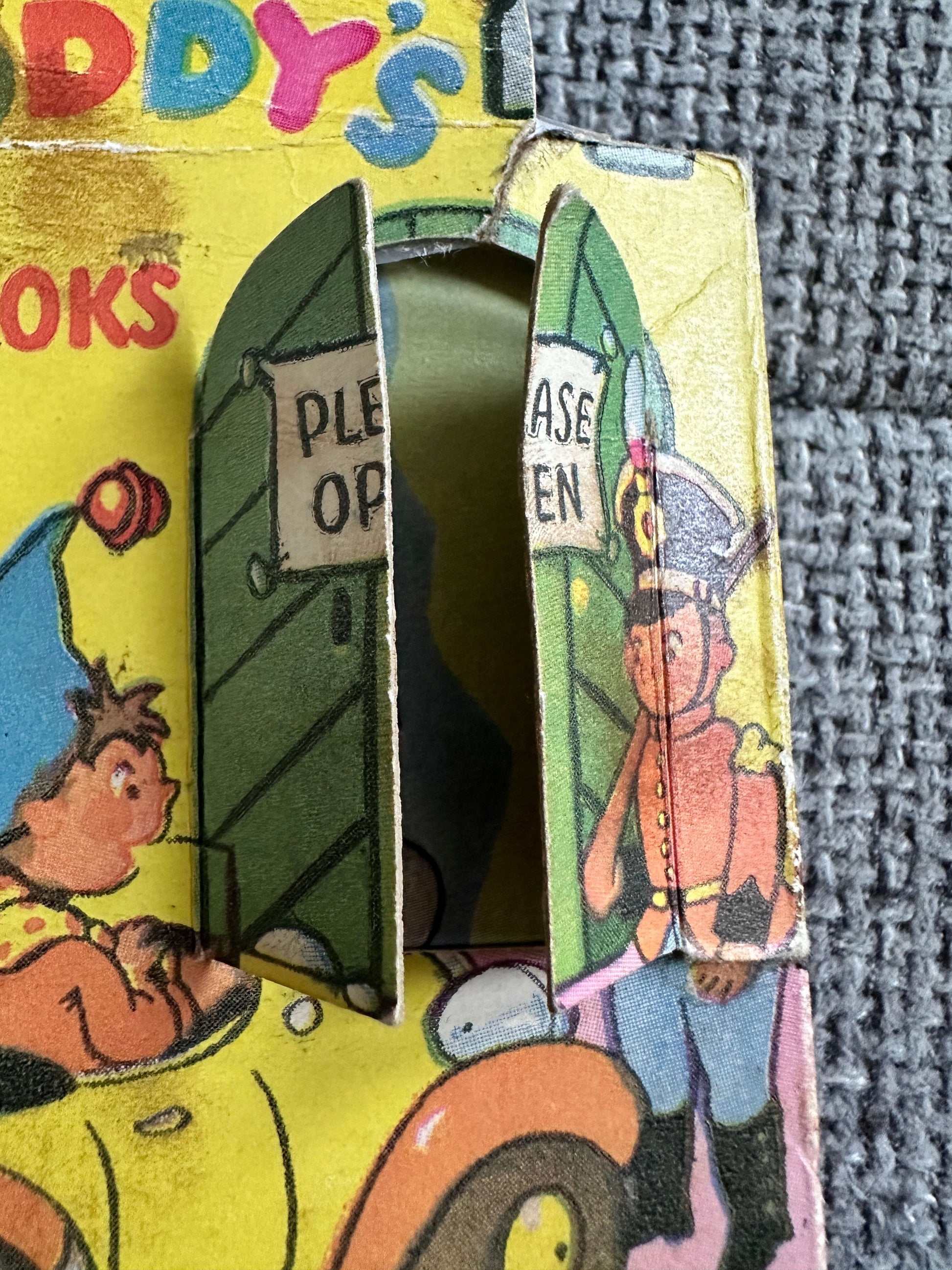 1954 Castle Of Books - Enid Blyton Box (Sampson Low Pub) 5 little books