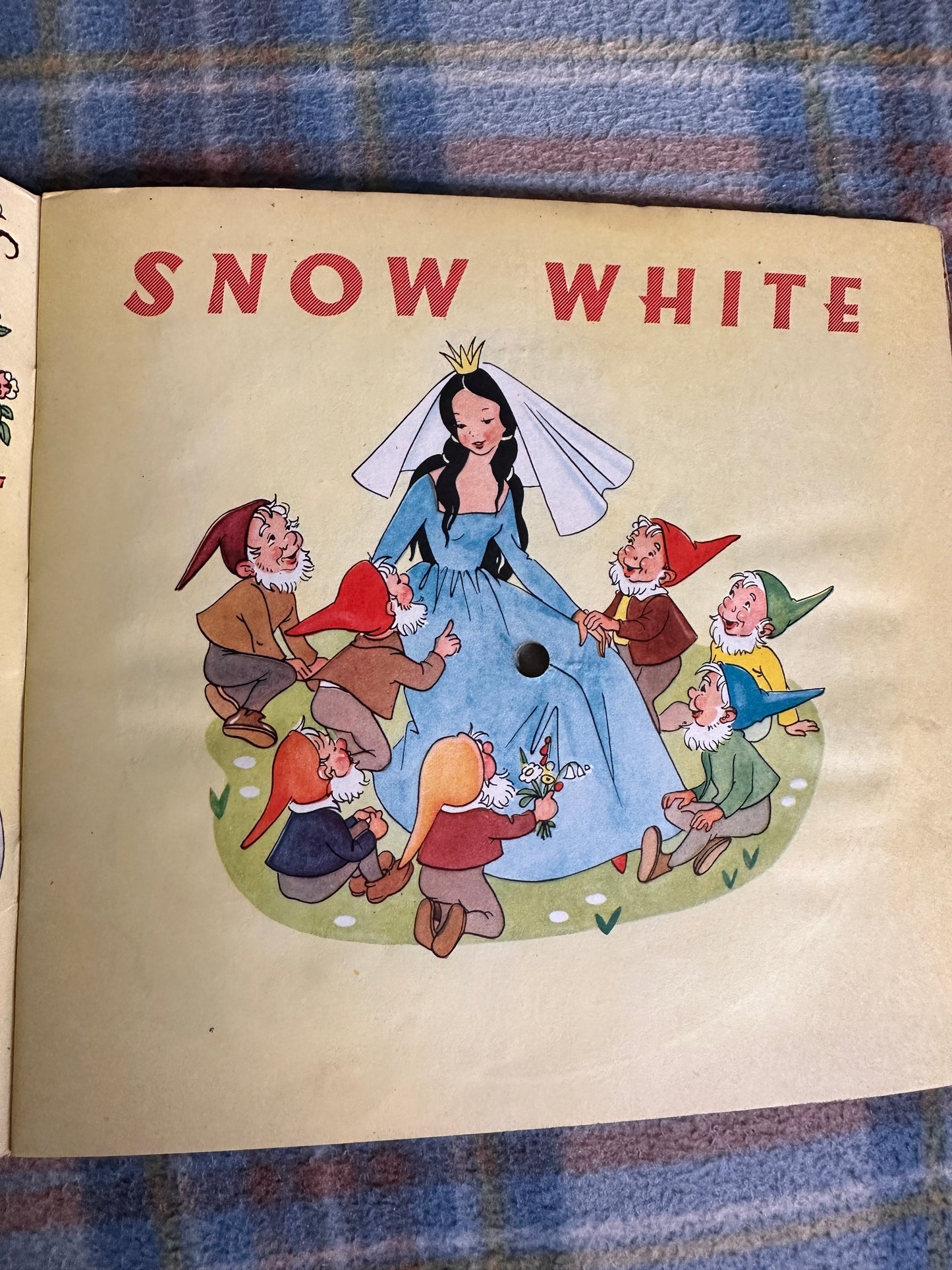 1959 Snow White(The Talking Story Book) German/English Heide Verlag