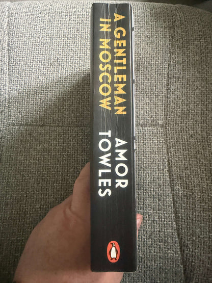 2017 A Gentleman In Moscow - Amor Towles (Penguin)