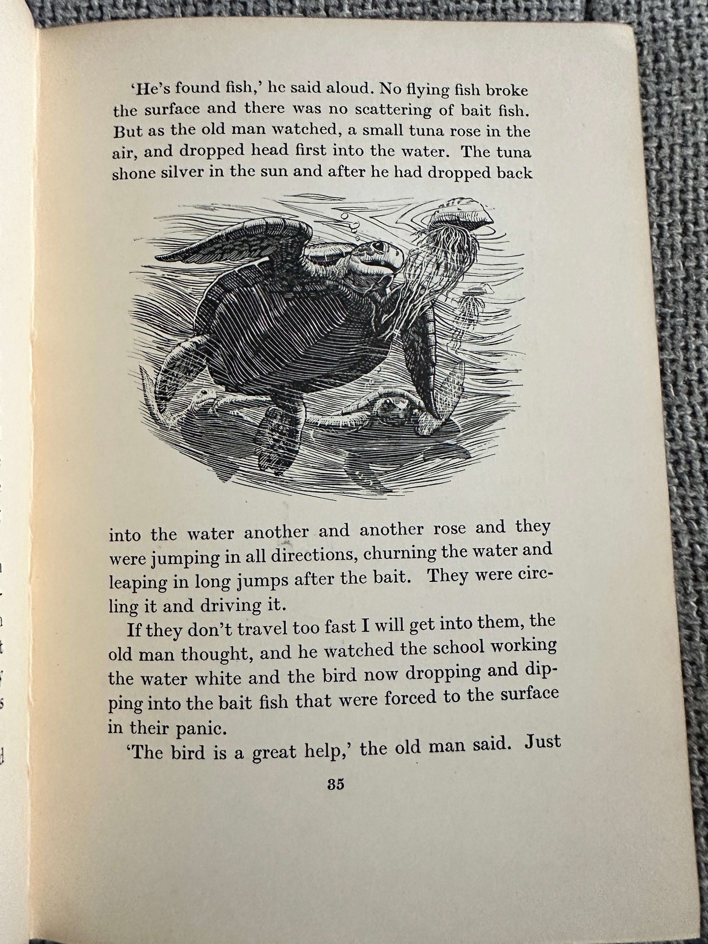 1953 The Old Man & The Sea - Ernest Hemingway( Charles F. Tunnicliffe & Raymond Sheppard Illust) The Reprint Society