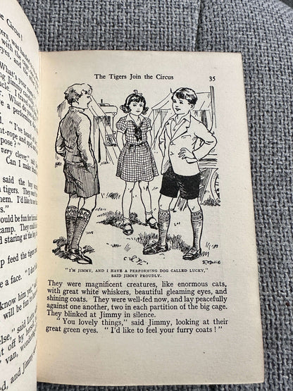 1942 Hurrah For The Circus - Enid Blyton (E.H. Davie Illust) George Newnes Ltd.
