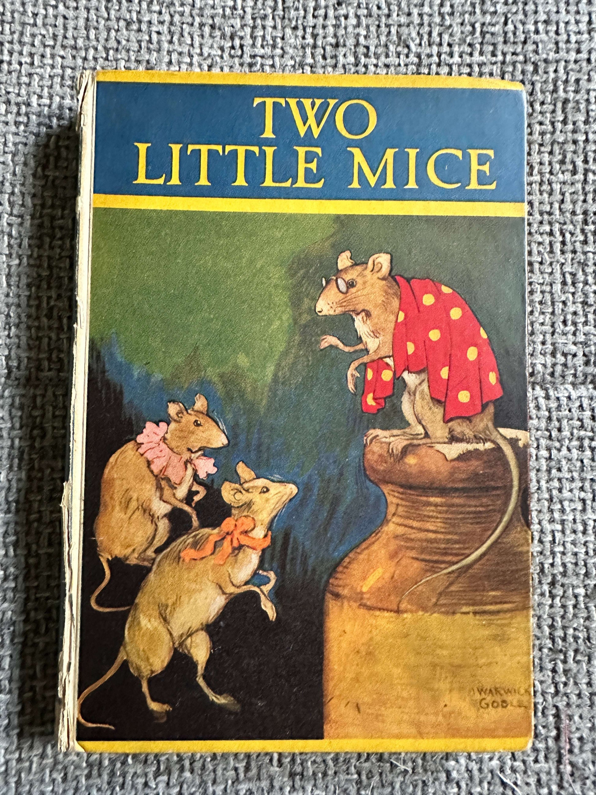1937 Two Little Mice - Mrs A.H. Garlick (Warwick Goble Illust) Beacon Library Blackie & Son Ltd