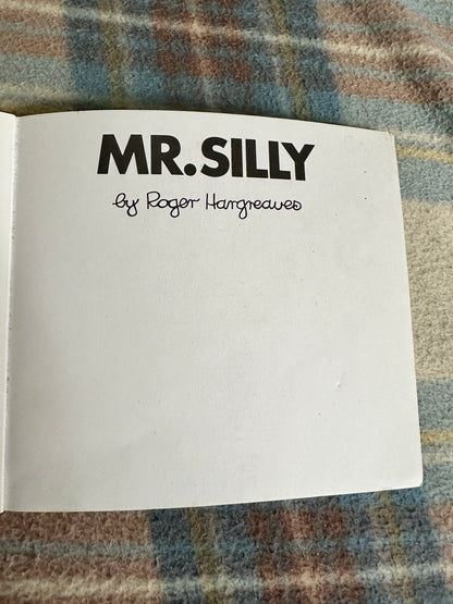 1972 Mr. Silly - Roger Hargreaves (Egmont Publisher)