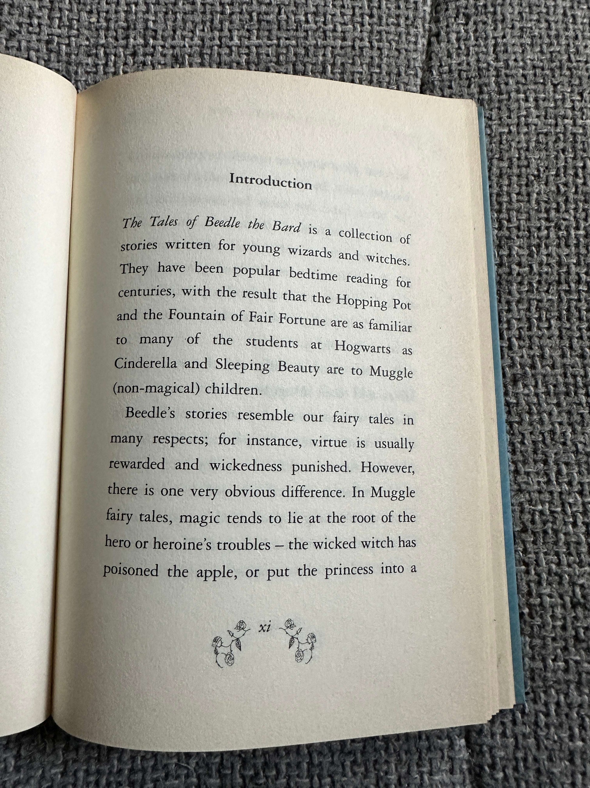 2008*1st* The Tales Of Beedle The Bard - J. K. Rowling (Bloomsbury)