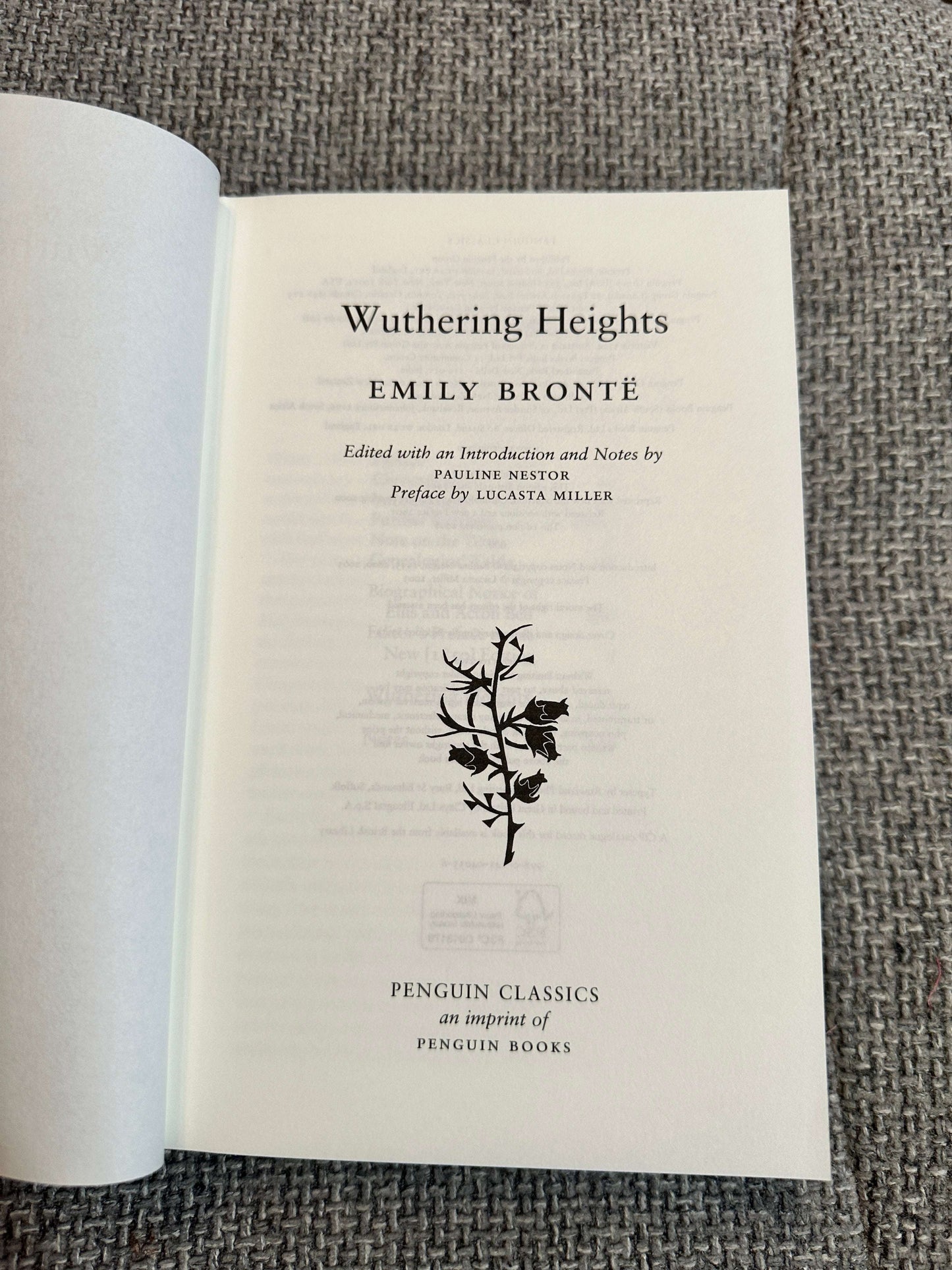 2008 Wuthering Heights - Emily Brontë (Penguin Cloth Classics)