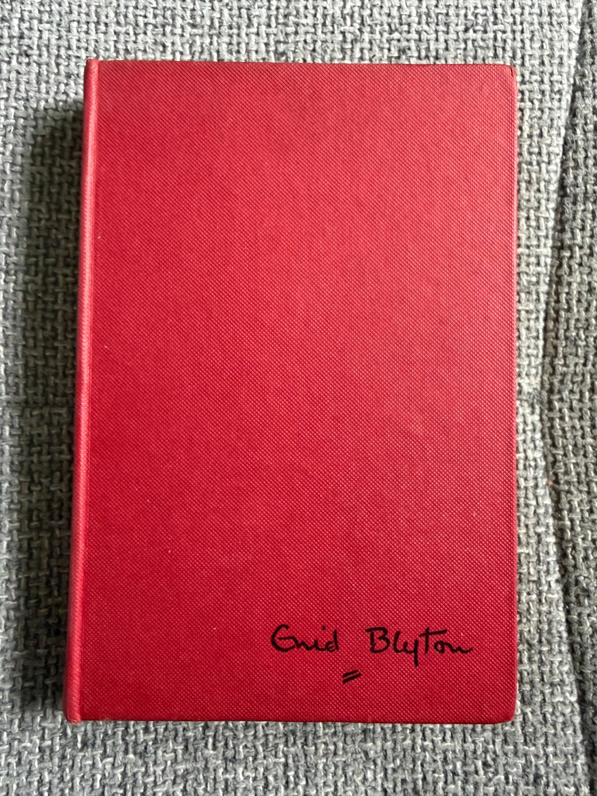 1952 The Family At Red Roofs - Enid Blyton (W. Spence Illust) Lutterworth Press