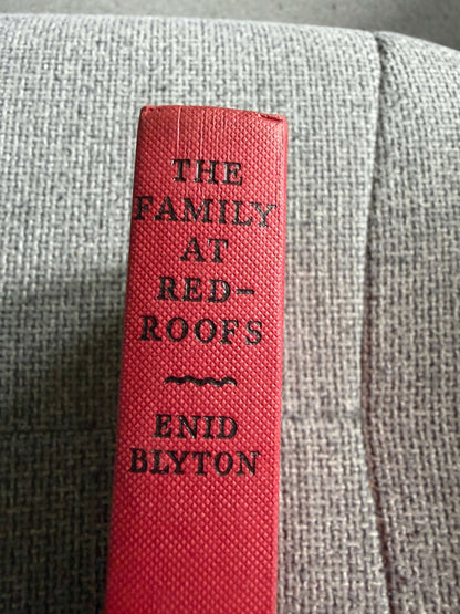 1952 The Family At Red Roofs - Enid Blyton (W. Spence Illust) Lutterworth Press