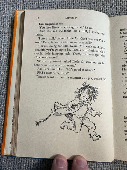1965*1st* Little O - Edith Unnerstad (translated from Swedish by Lillian Seaton)(Ilon Wikland Illust) Michael Joseph