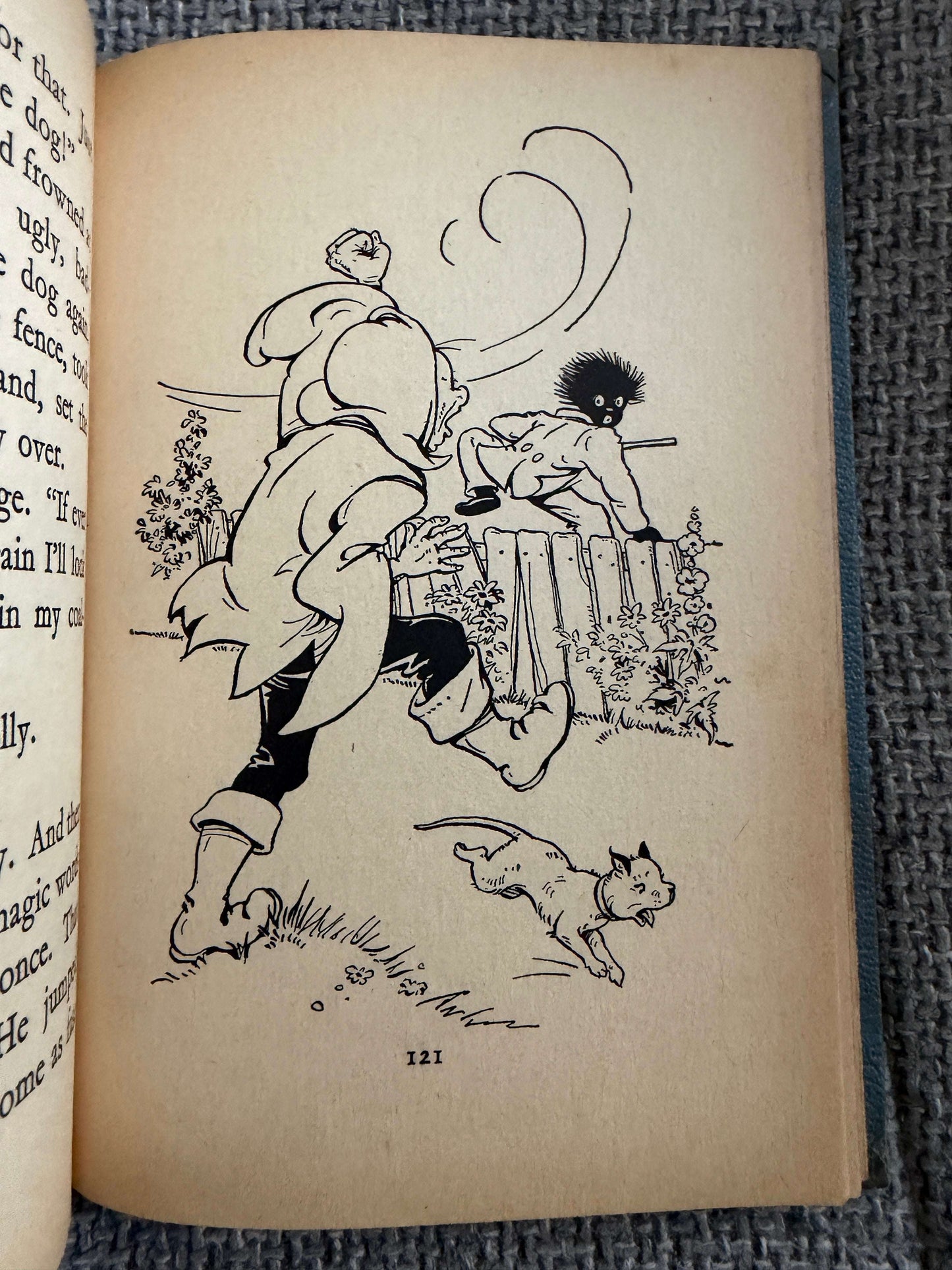 1968 The Three Golliwogs - Enid Blyton (Rene Cloke illust) Original names (Dean & Son Ltd)