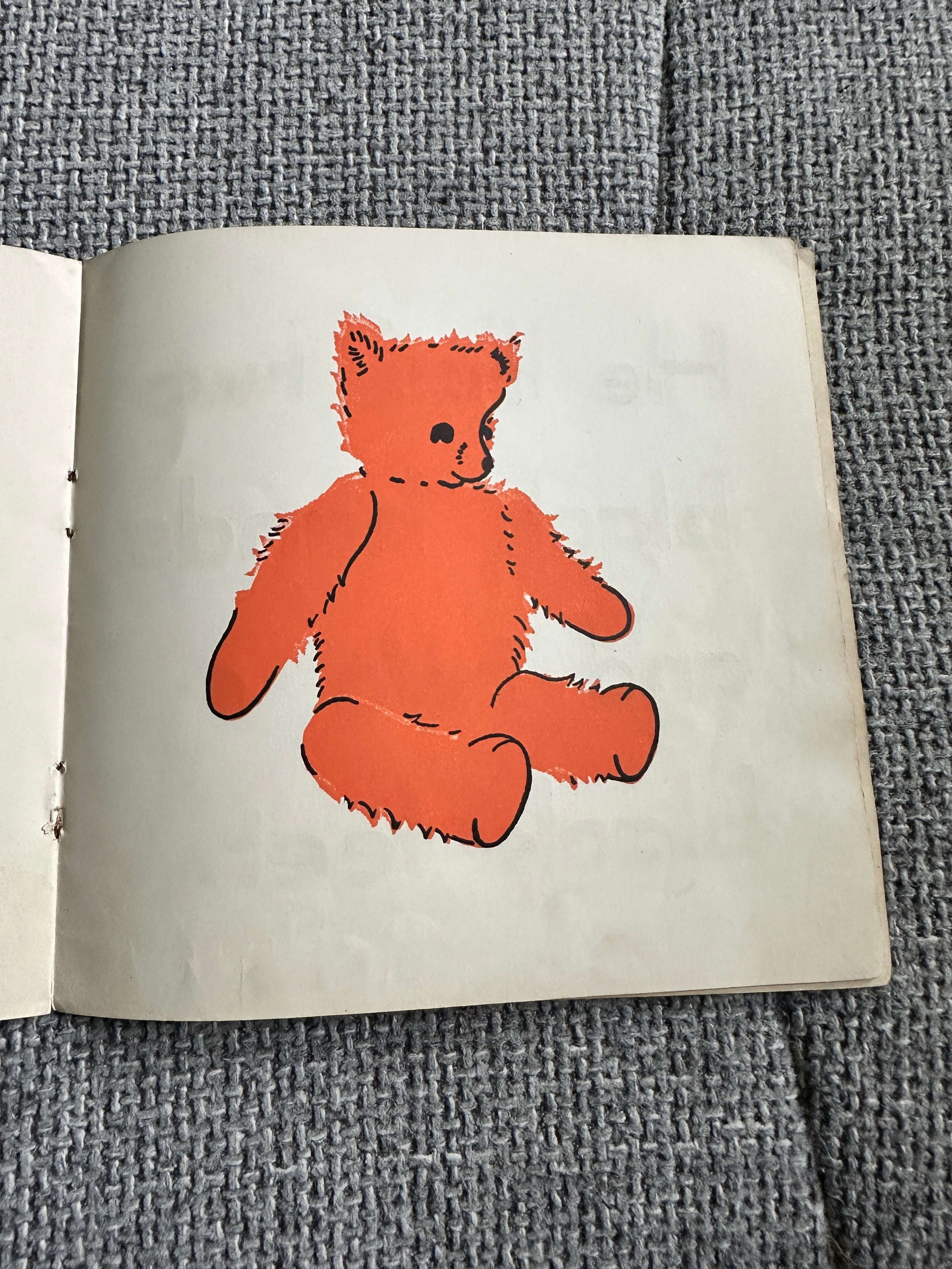 1950’s Ann’s Teddy Bear - Jenny Taylor (Oliver & Boyd)