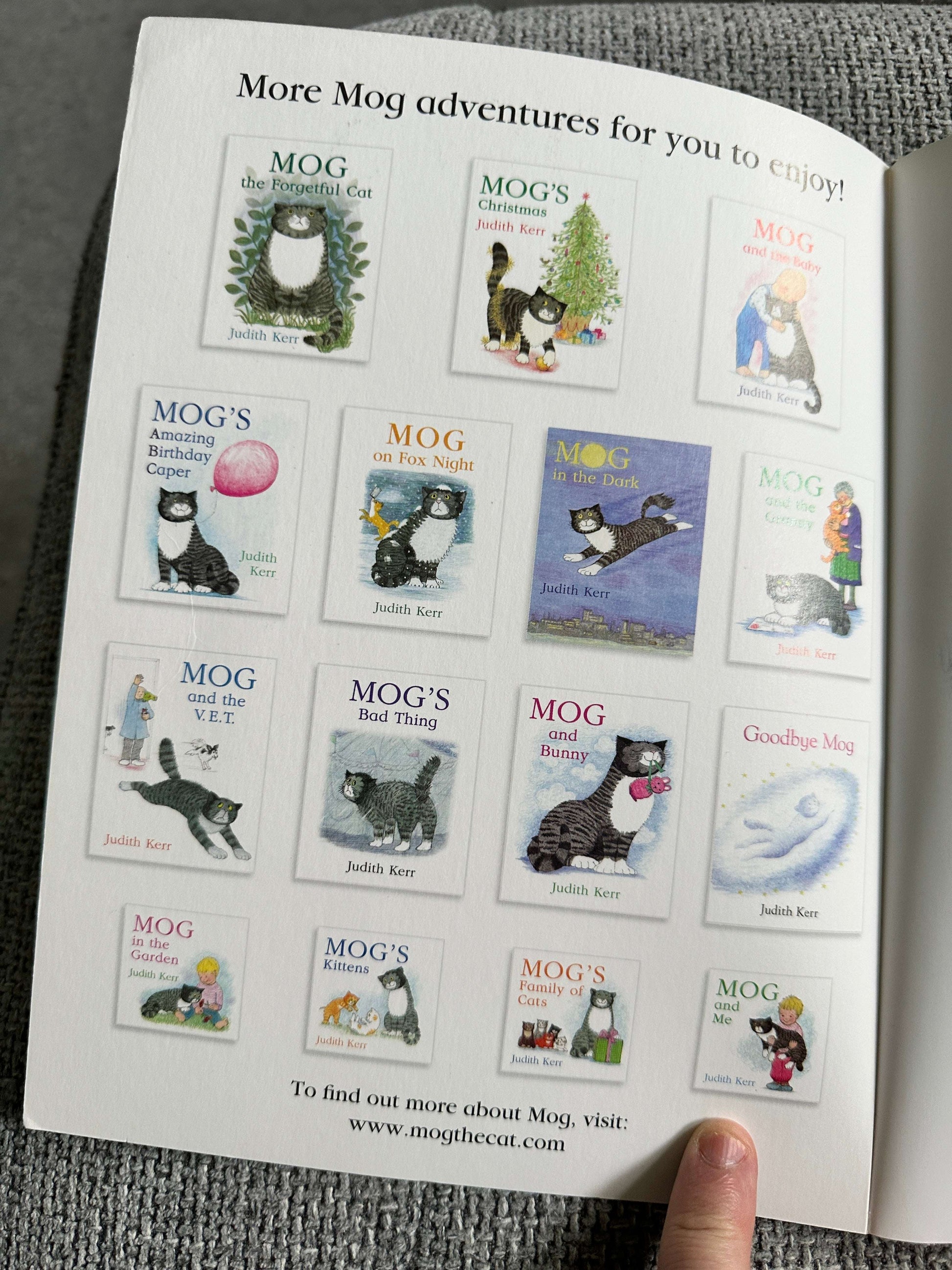 2015*1st* Mog’s Christmas Calamity - Judith Kerr (HarperCollins)