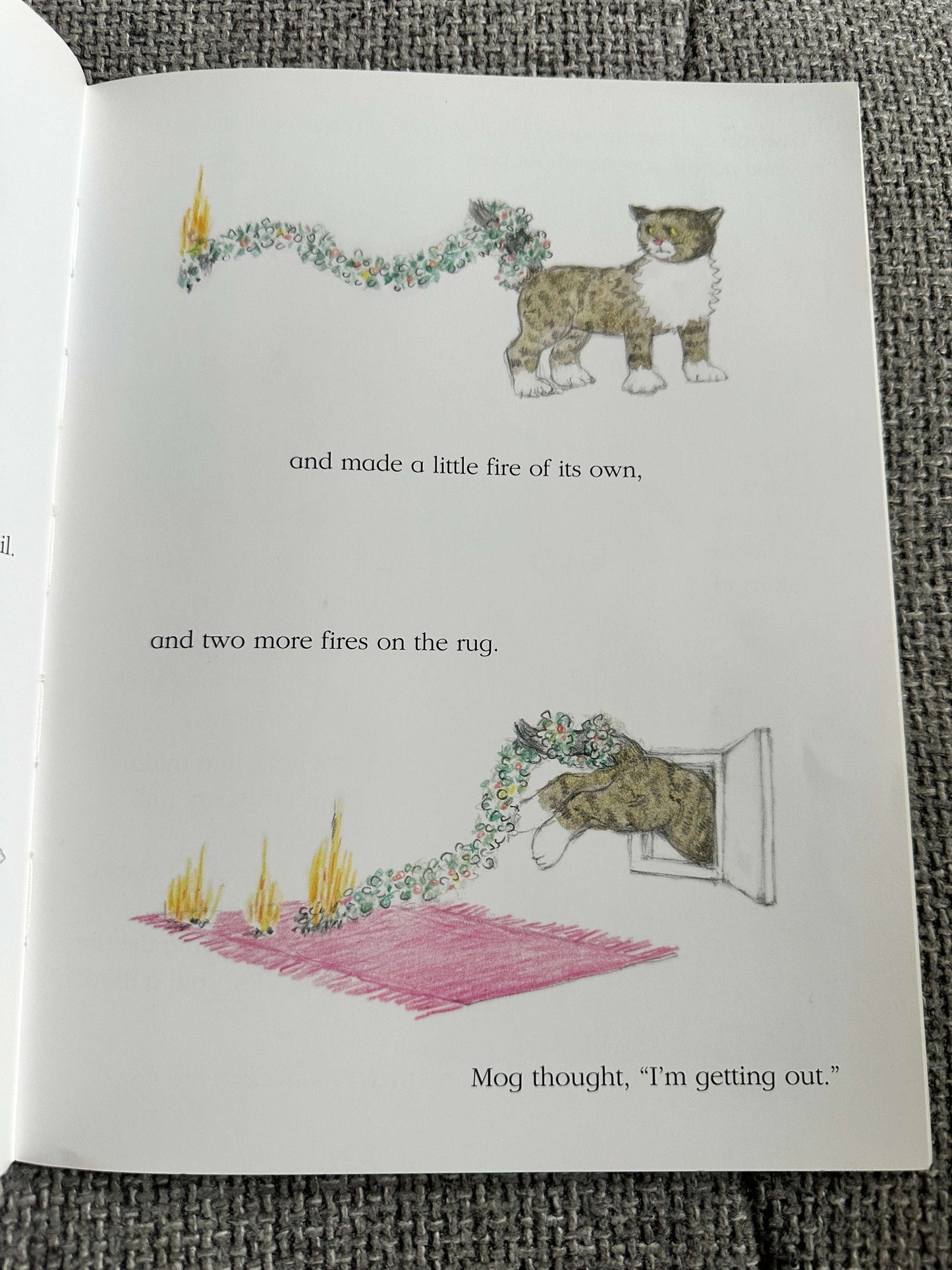 2015*1st* Mog’s Christmas Calamity - Judith Kerr (HarperCollins)
