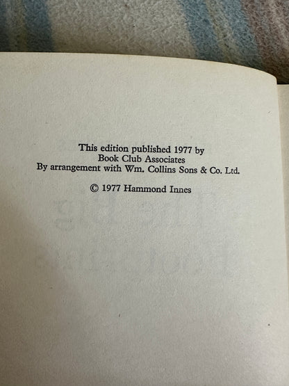 1977 The Big Footprints - Hammond Innes(Book Club)