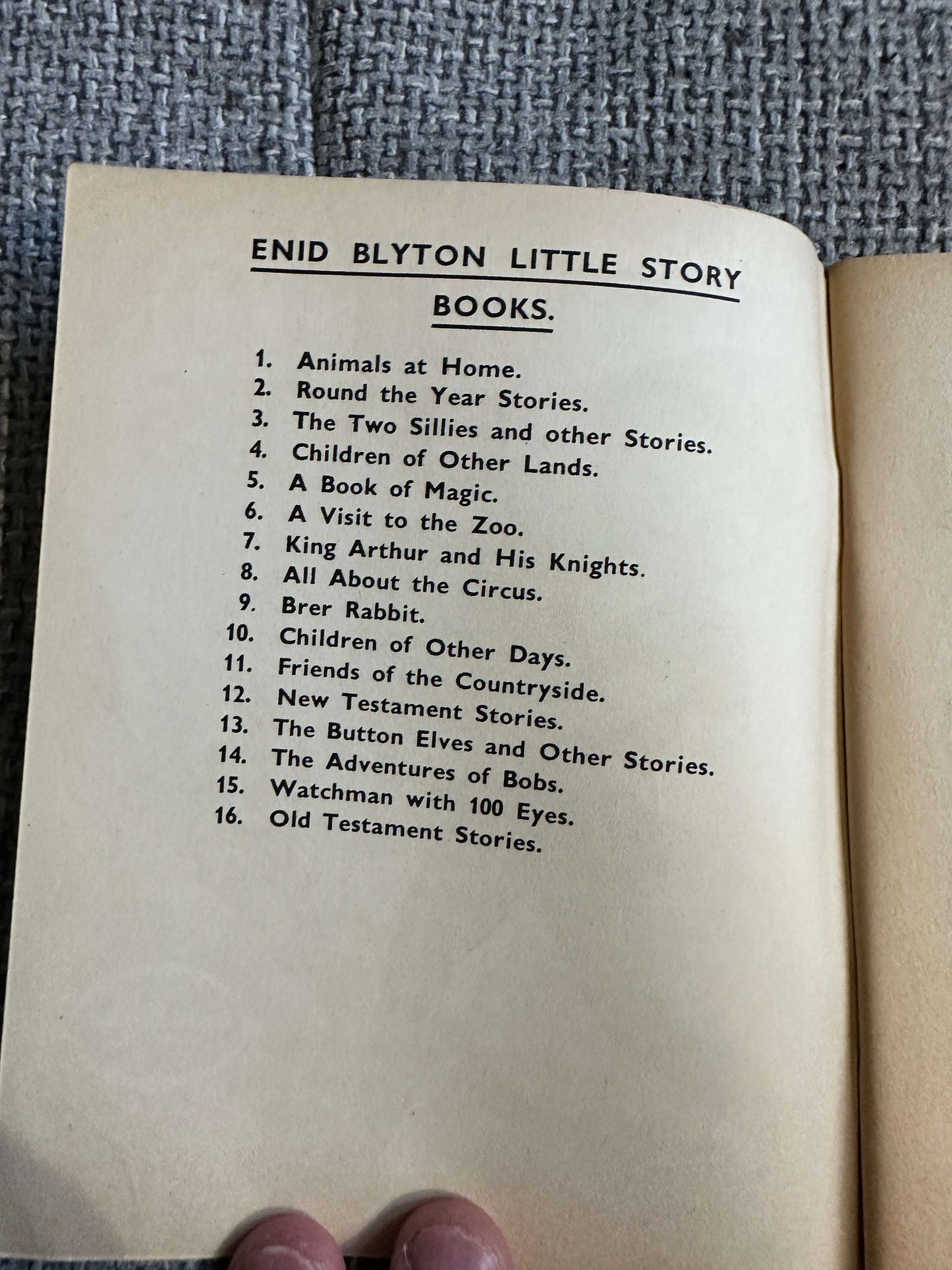 1963 The Little Button-Elves (Little Books 13) Enid Blyton (W. & A. K. Johnston & G. W. Bacon Ltd)