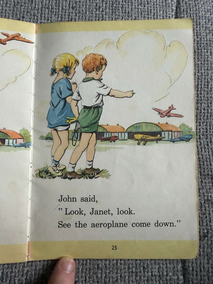 1965 Janet & John Off To Play - Mabel O’Donnell & Rona Munro (Florence & Margaret Hoopes illust) Nisbet & Co Ltd