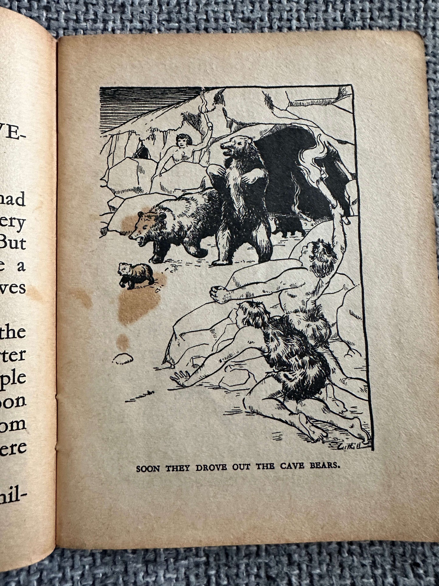 1955 Children Of Other Days (Little Books 10) - Enid Blyton (John Dugan cover art) Douglas Cuthill Illust (W. & A. K. Johnston & G. W. Bacon Ltd)