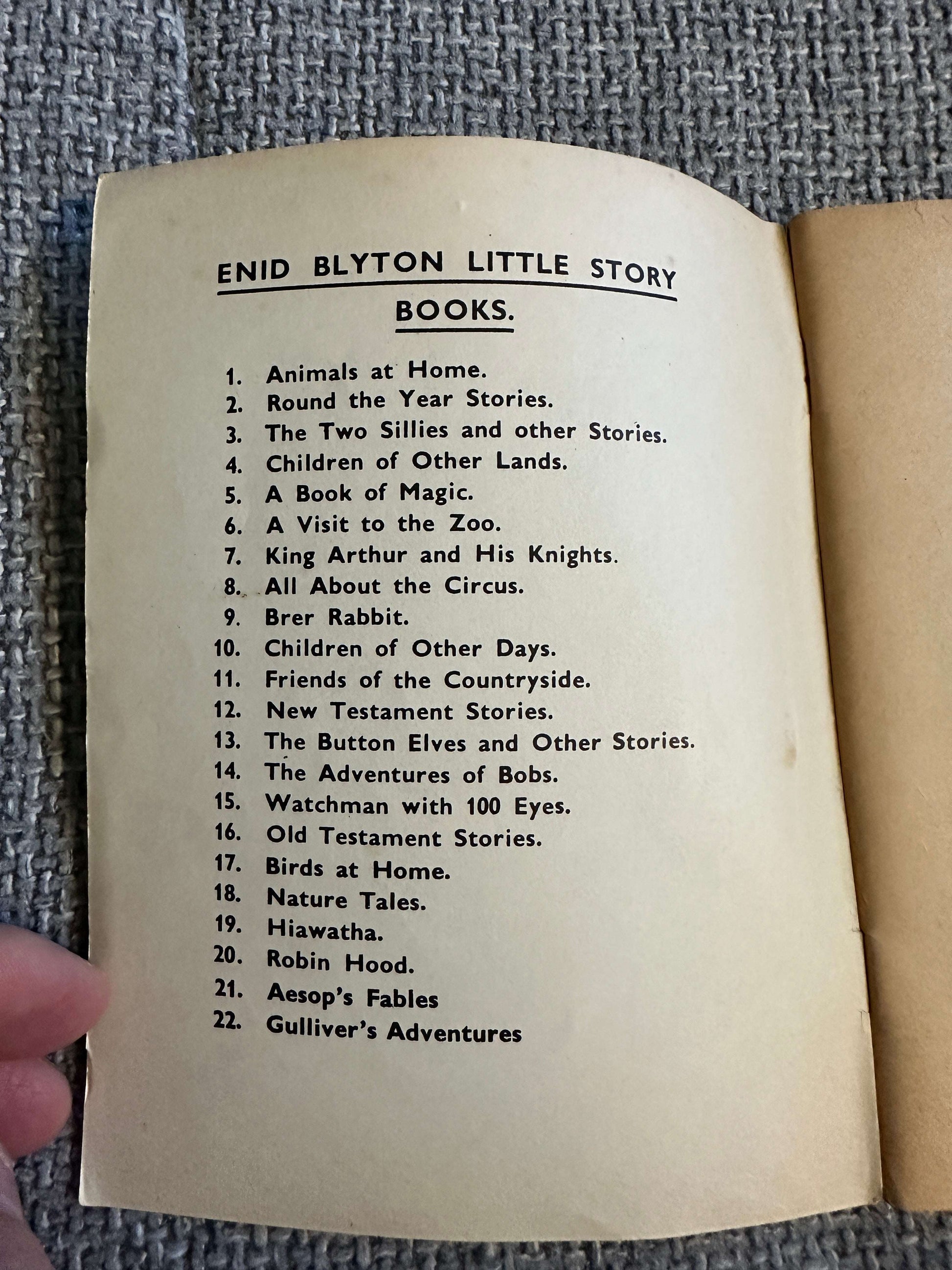 1961 Animals At Home (Little Books No1) Enid Blyton (Whyte cover art) W. A. K. Johnston & G. W. Bacon Ltd