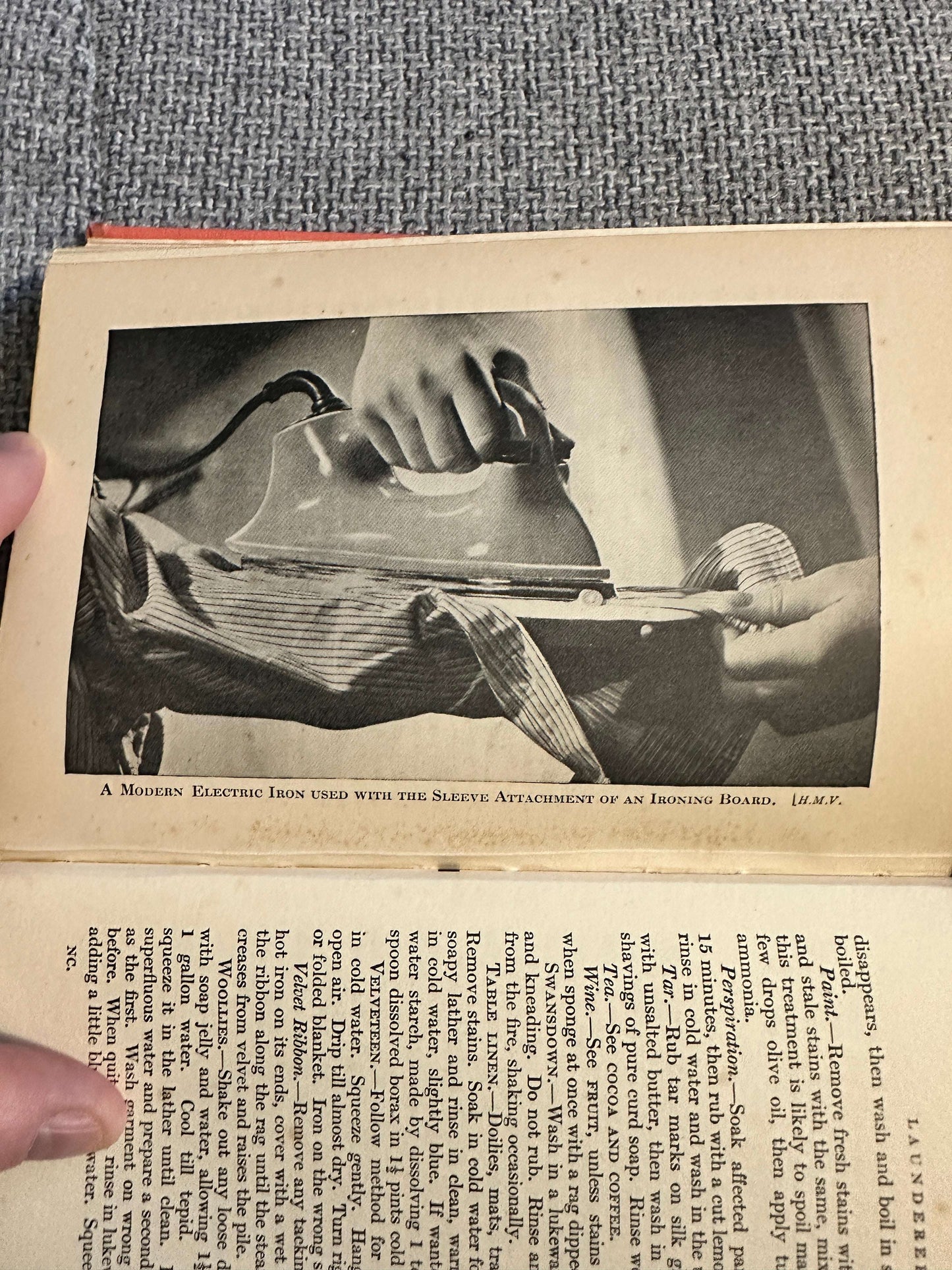 1948*1st* Elizabeth Craig’s Household Library: Needlecraft (Collins Pub)