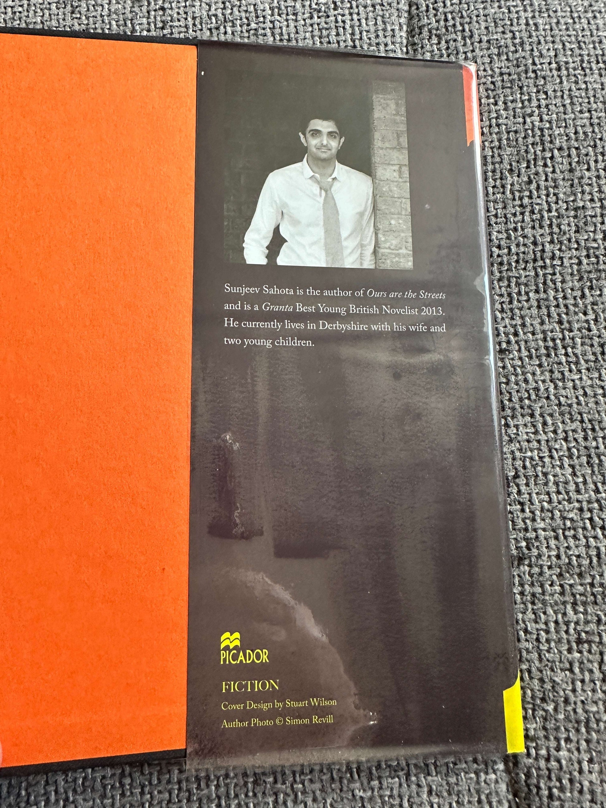 2015*1st Signed* The Year Of The Runaways - Sunjeev Sahota (Picador)