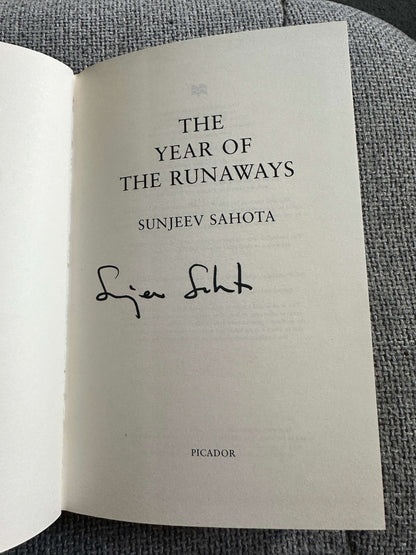 2015*1st Signed* The Year Of The Runaways - Sunjeev Sahota (Picador)